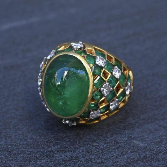 Exquisite 7.12ct Emerald & Diamond Cabochon Ring GIA Certified 18K Yellow Gold
