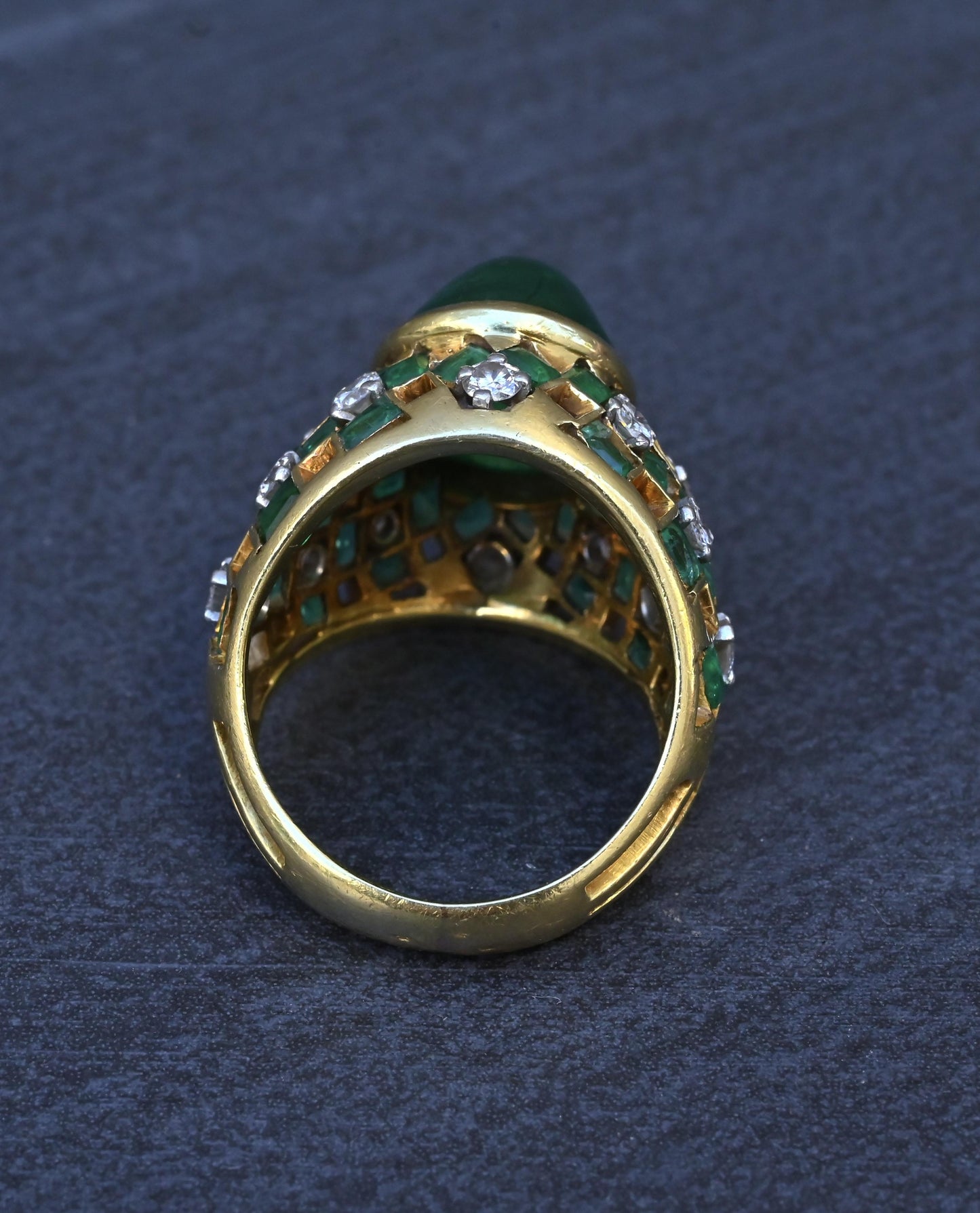 Exquisite 7.12ct Emerald & Diamond Cabochon Ring GIA Certified 18K Yellow Gold