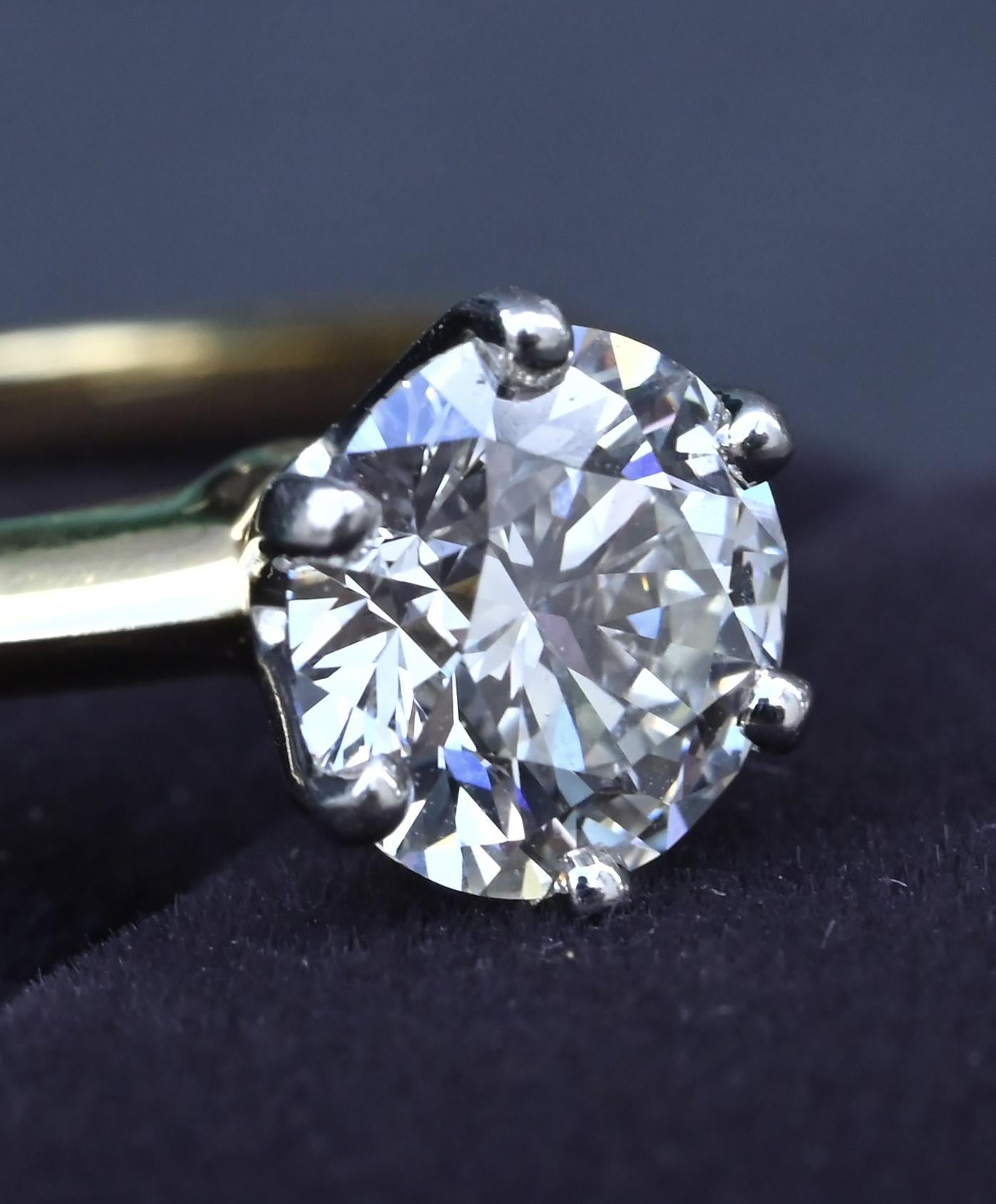 Tiffany & Co. 1.23ct Round Brilliant Diamond Engagement Ring VS1 With Paperwork