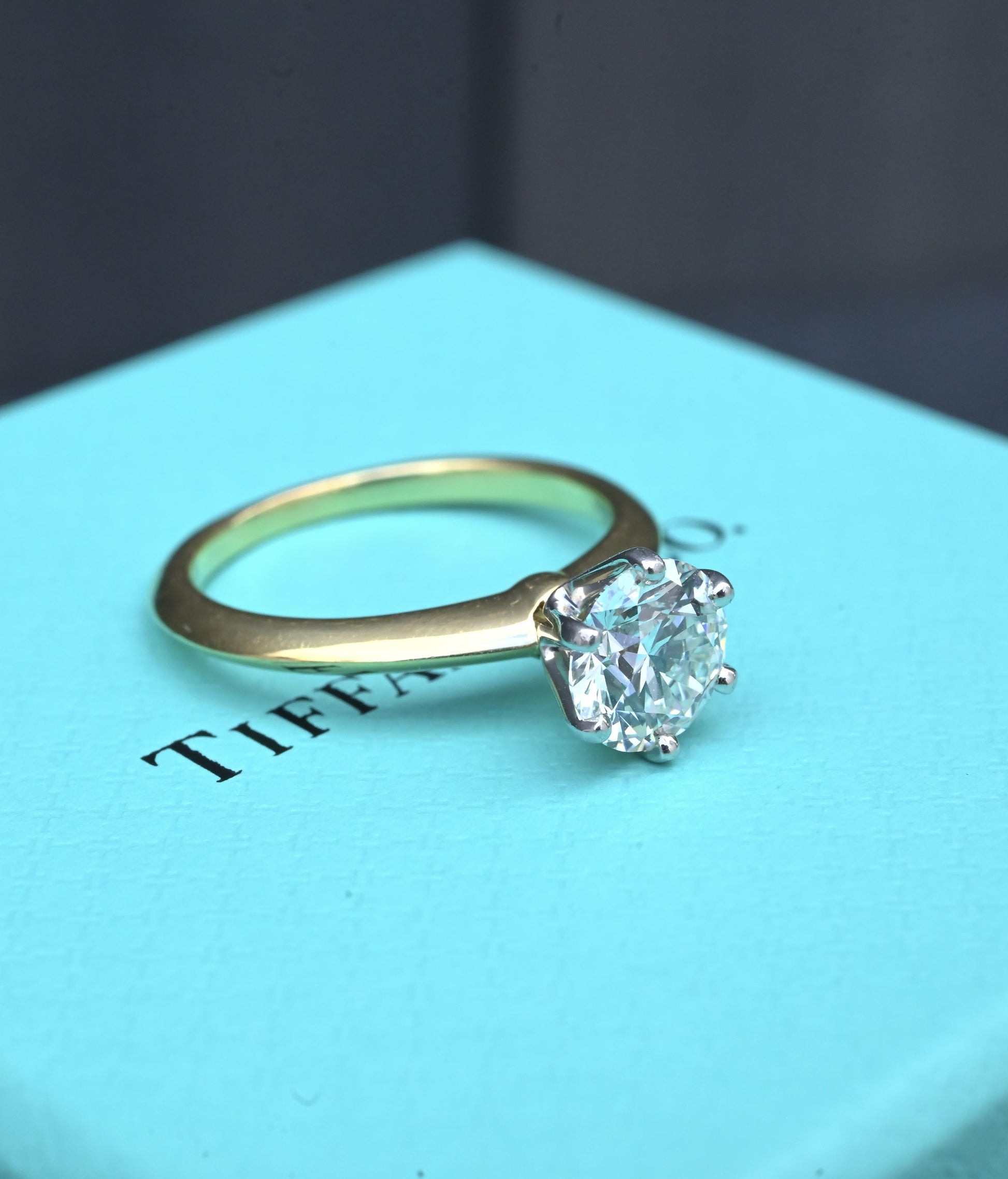 Tiffany & Co. 1.23ct Round Brilliant Diamond Engagement Ring VS1 With Paperwork