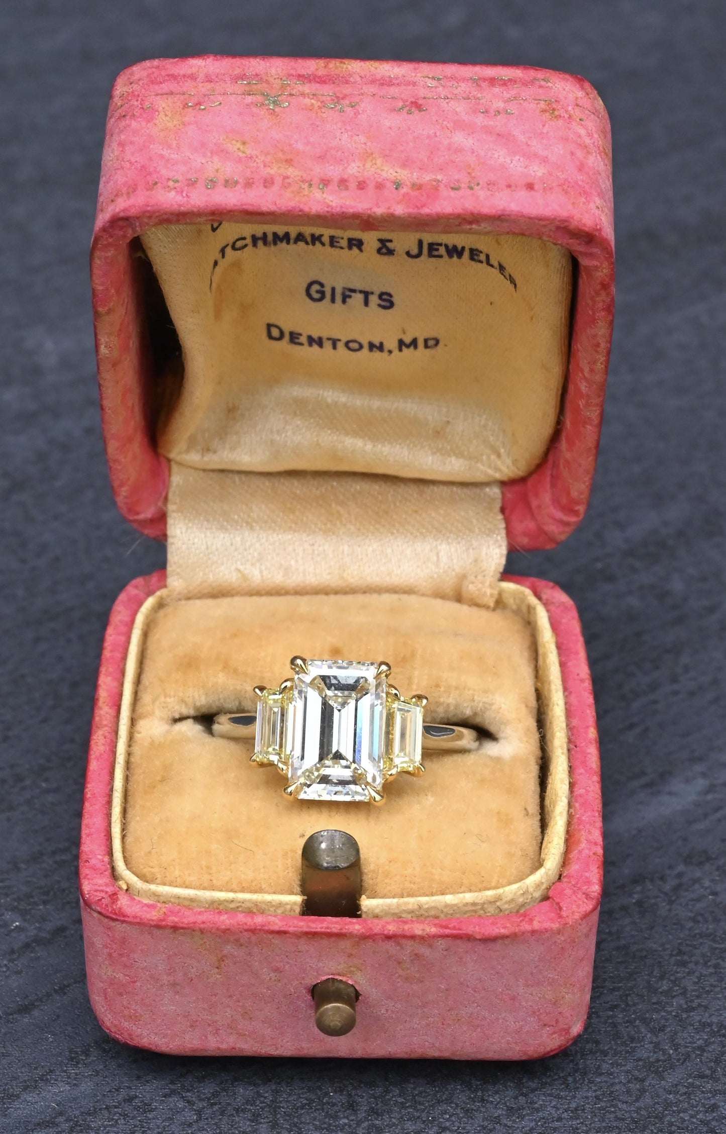 GIA 2.50 Ct L VVS2 Emerald Cut Diamond Three Stone Ring Platinum 18K Gold 6.5