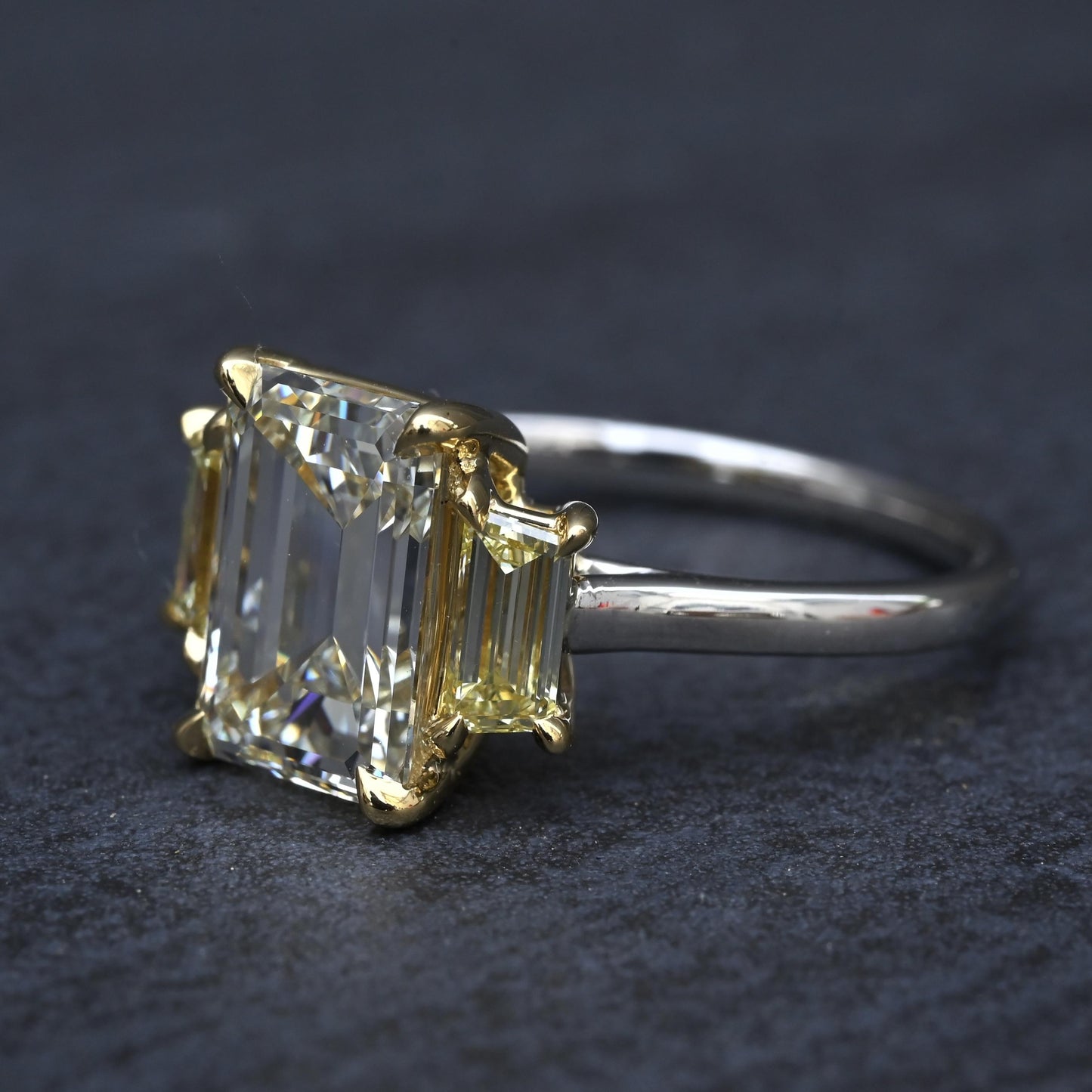 GIA 2.50 Ct L VVS2 Emerald Cut Diamond Three Stone Ring Platinum 18K Gold 6.5