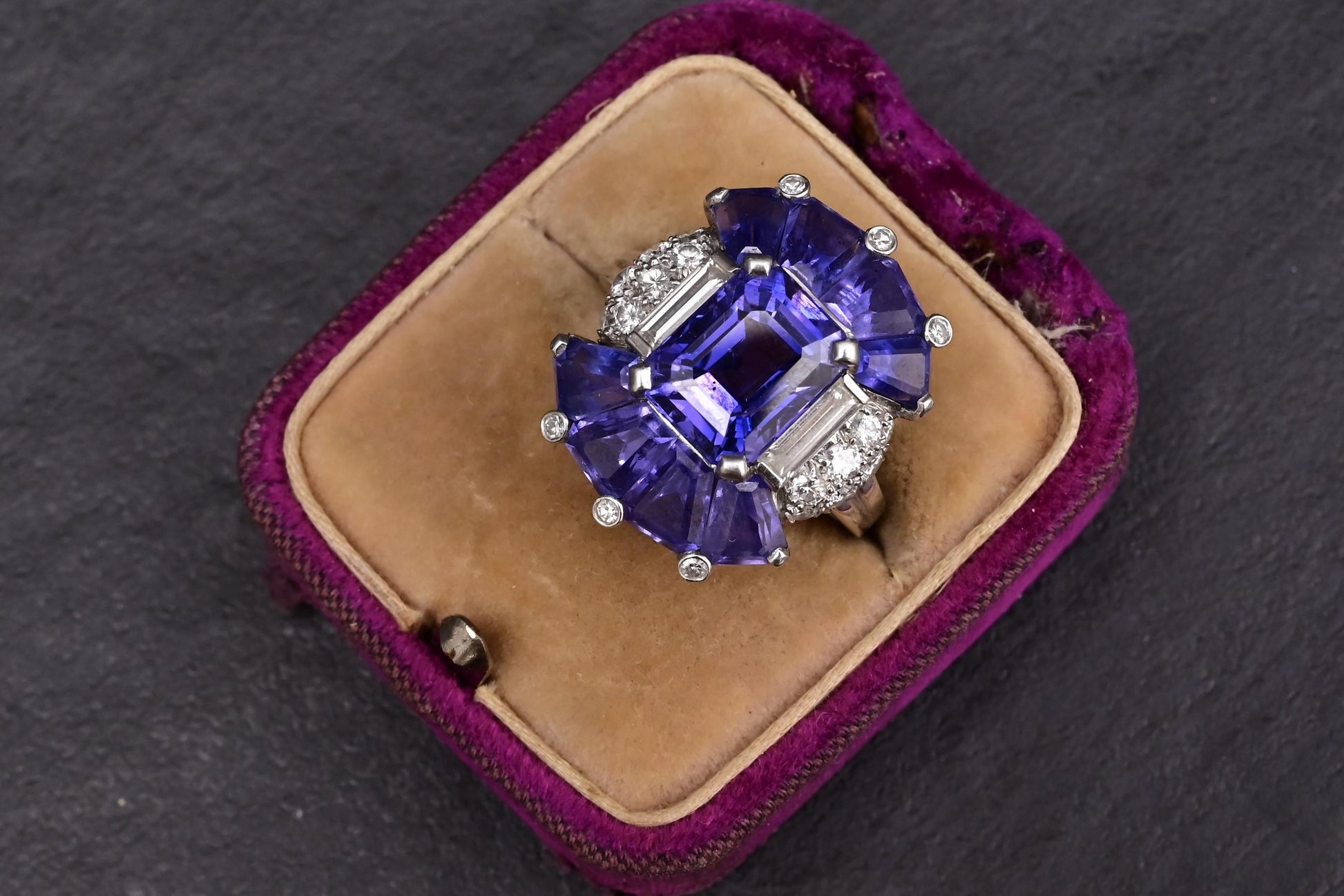 GIA Certified Platinum Art Deco Style Color-Changing Sapphire No Heat Sri Lanka