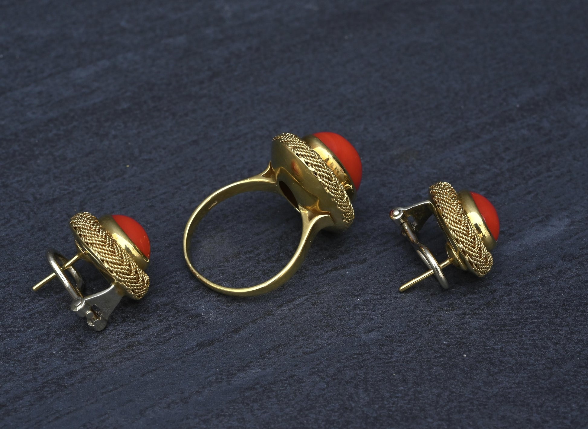 Estate Italian 18K Yellow Gold Blood Red Coral Earring & Ring Set 15.84g Size 8