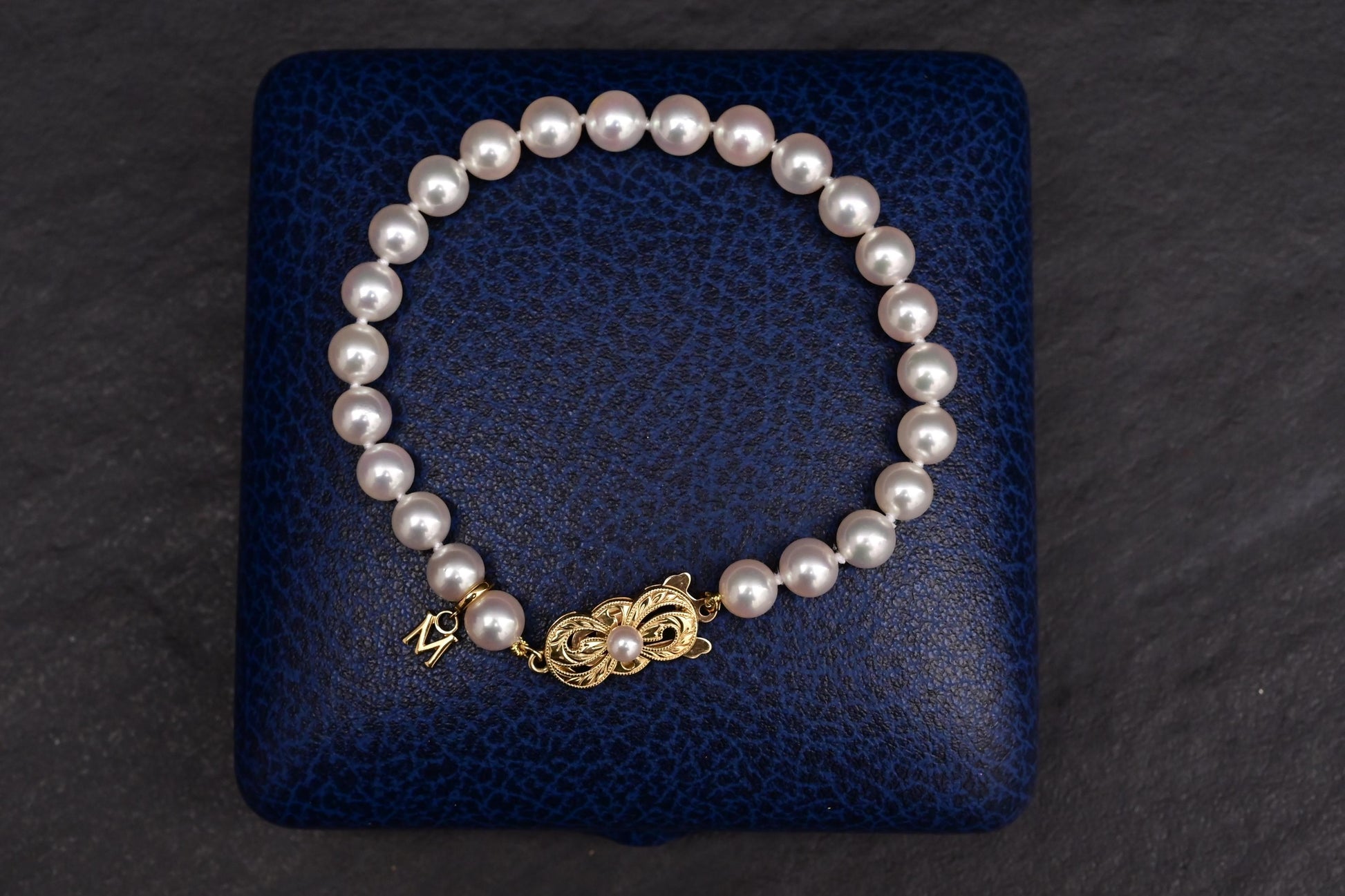 Mikimoto 18K Yellow Gold Akoya Pearl Bracelet Full Set– 6.5mm Pearls, 7 1/2”