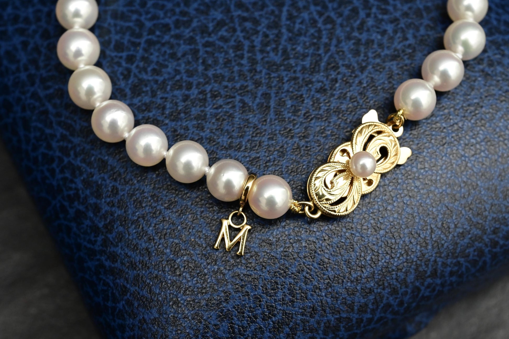 Mikimoto 18K Yellow Gold Akoya Pearl Bracelet Full Set– 6.5mm Pearls, 7 1/2”