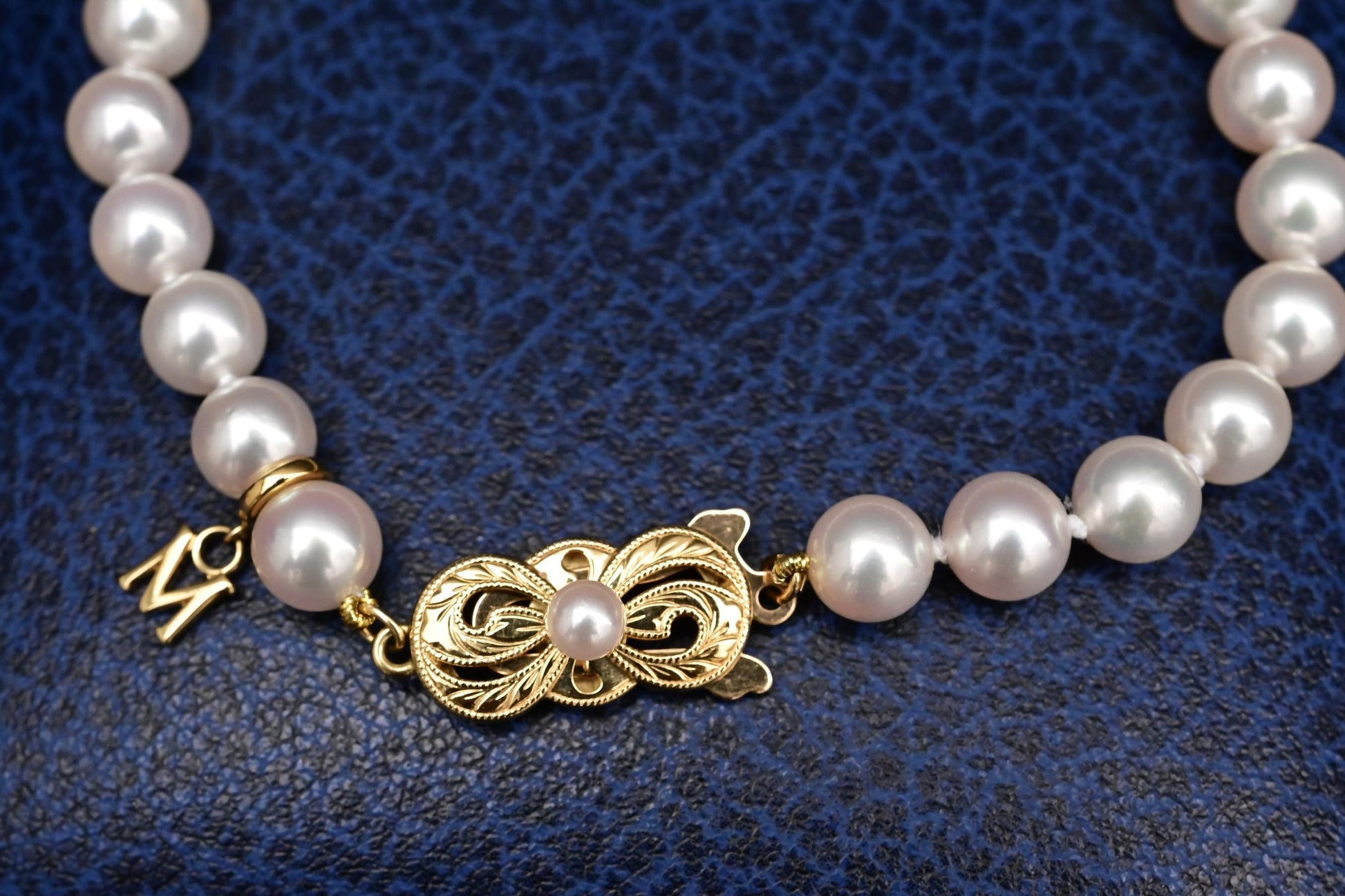 Mikimoto 18K Yellow Gold Akoya Pearl Bracelet Full Set– 6.5mm Pearls, 7 1/2”