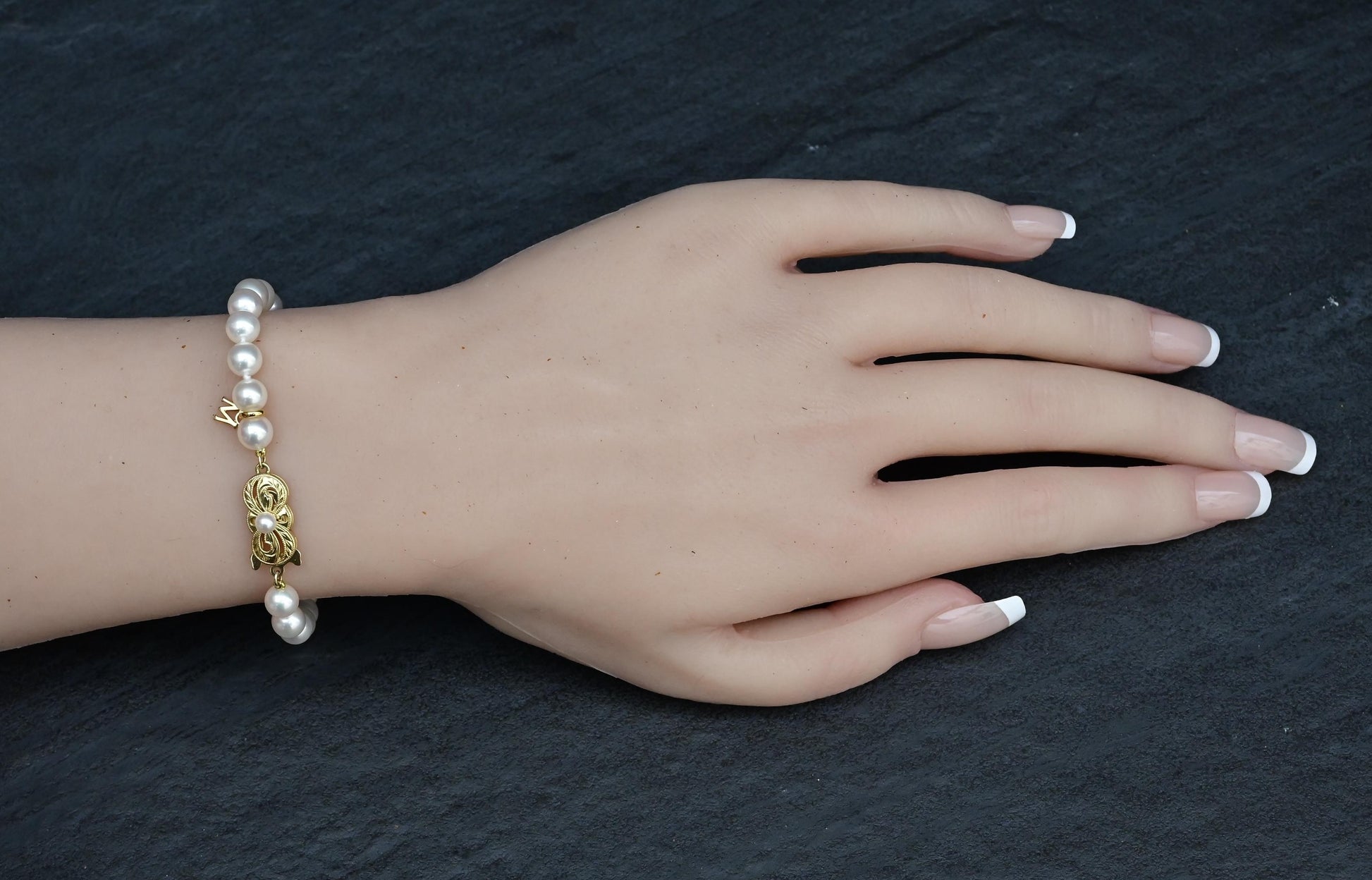 Mikimoto 18K Yellow Gold Akoya Pearl Bracelet Full Set– 6.5mm Pearls, 7 1/2”