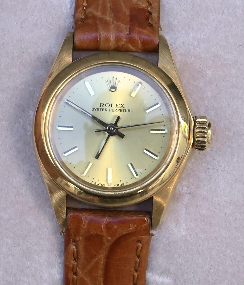Vintage Ladies Rolex Oyster Perpetual 26mm 18k Yellow Gold Ref. 6718