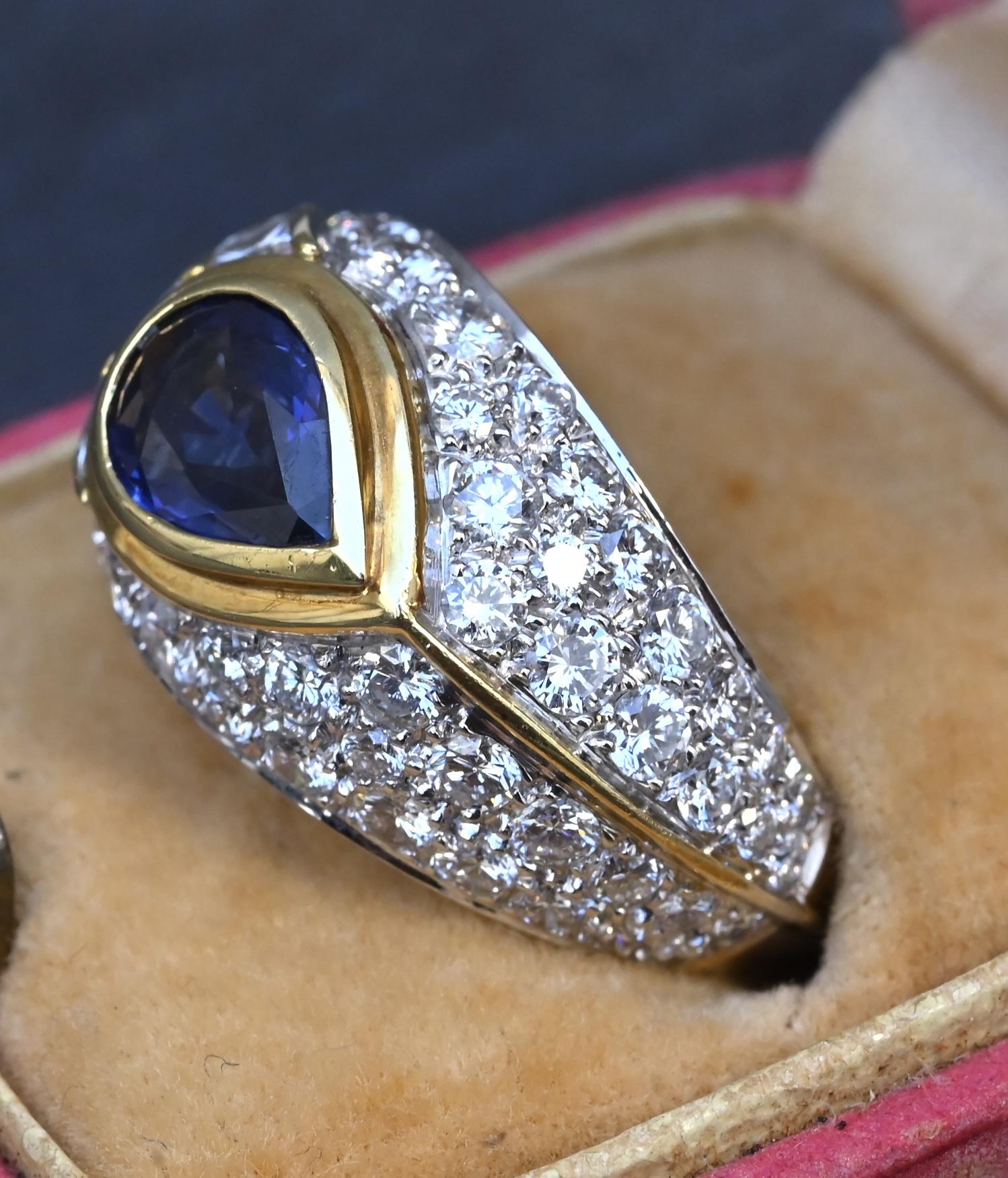 Amazing French Vintage 18K Gold Ring 3.85 Carats of Diamonds & Sapphire IGI Cert