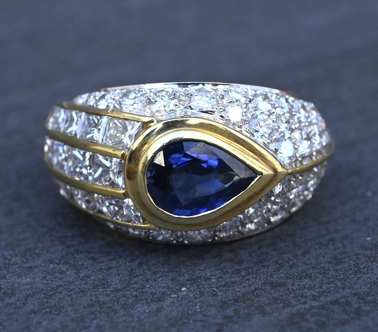 Amazing French Vintage 18K Gold Ring 3.85 Carats of Diamonds & Sapphire IGI Cert