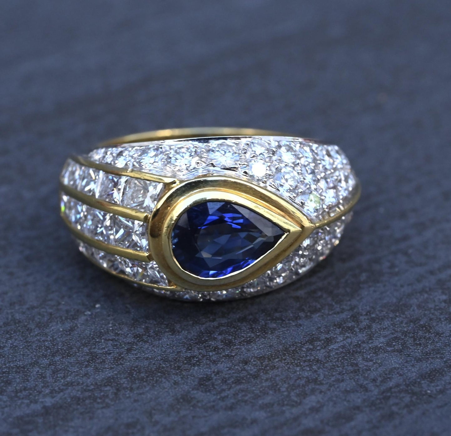 Amazing French Vintage 18K Gold Ring 3.85 Carats of Diamonds & Sapphire IGI Cert