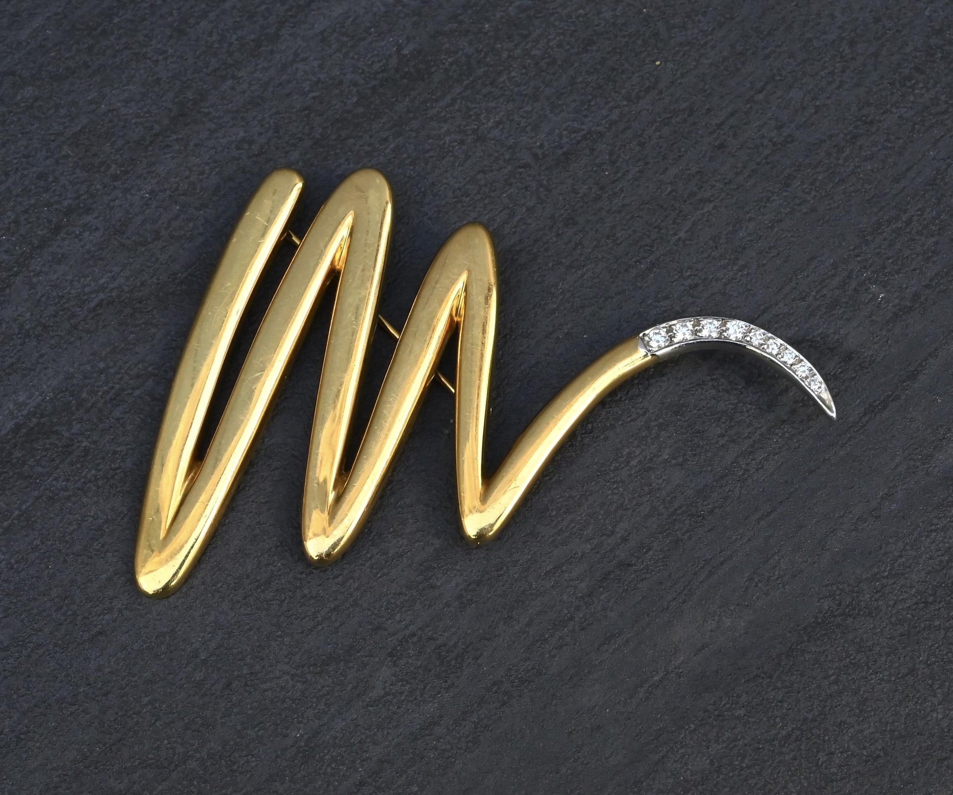 Tiffany & Co. Paloma Picasso Large Zig Zag Brooch 18K Gold Platinum Diamonds