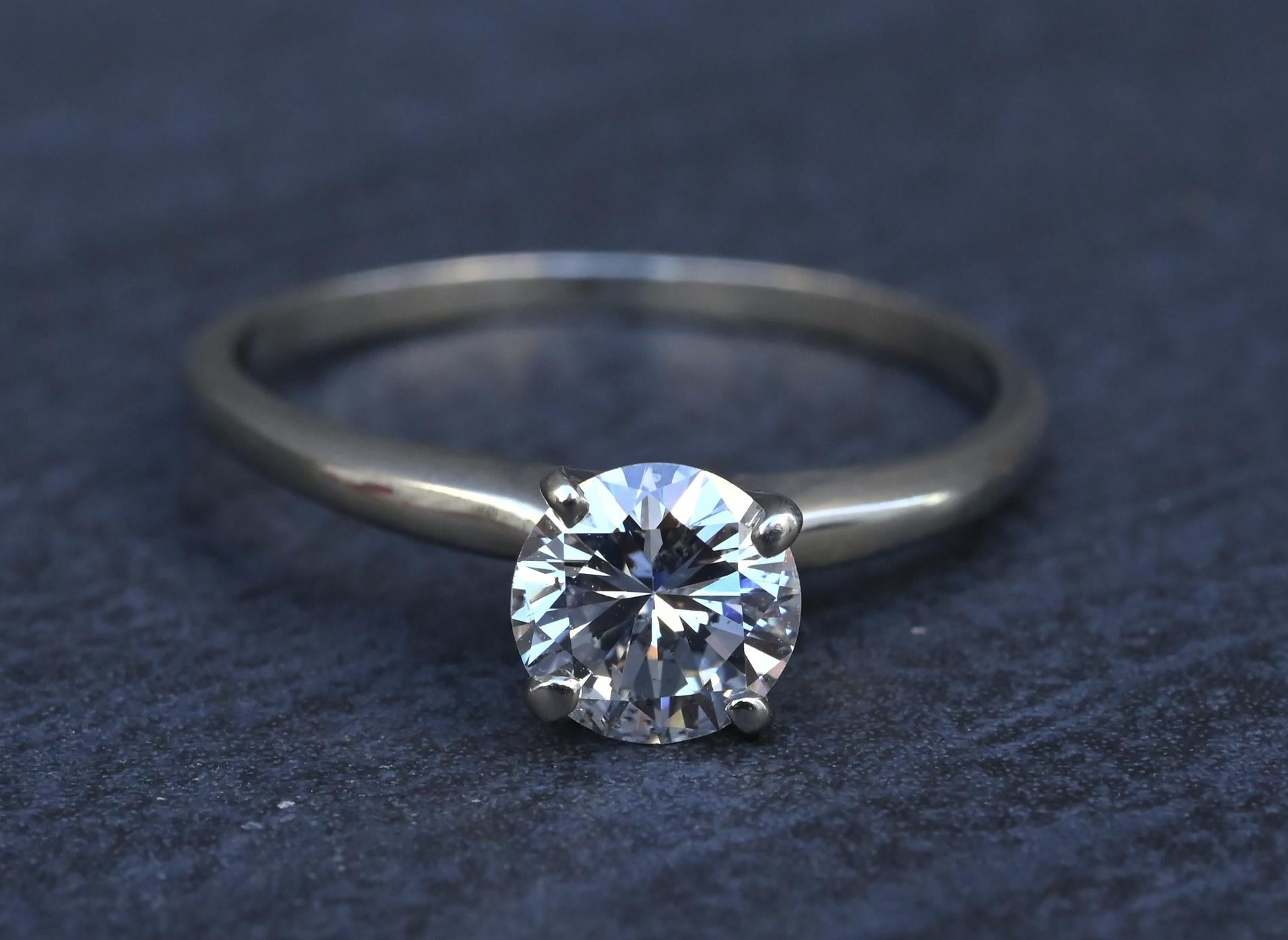 IGI Certified 0.90 CT Natural Diamond Solitaire Engagement Ring 14K Gold Size 9