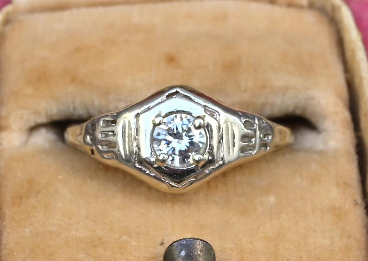 Antique Art Deco 14K White Gold 0.25 CT Round Diamond Ring Size 5.75 IGI Cert.