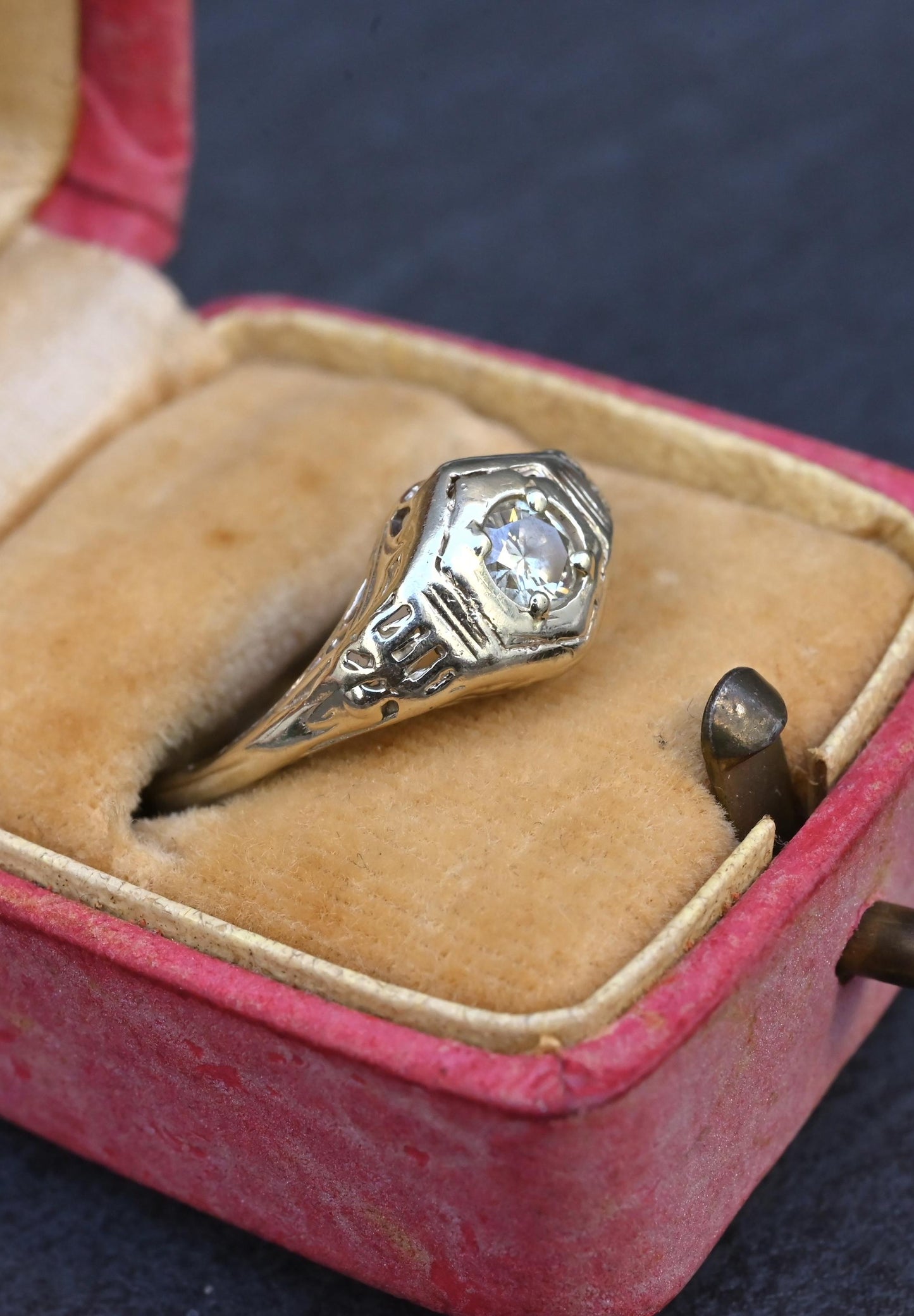 Antique Art Deco 14K White Gold 0.25 CT Round Diamond Ring Size 5.75 IGI Cert.