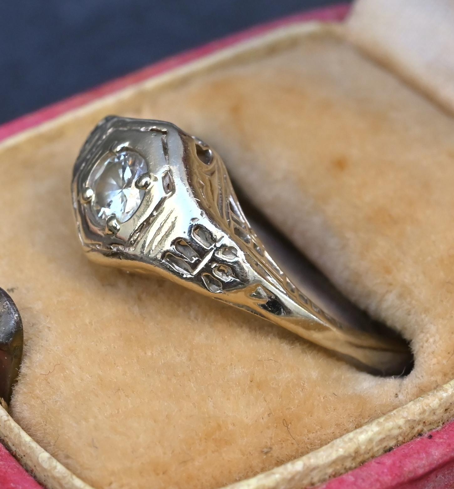 Antique Art Deco 14K White Gold 0.25 CT Round Diamond Ring Size 5.75 IGI Cert.