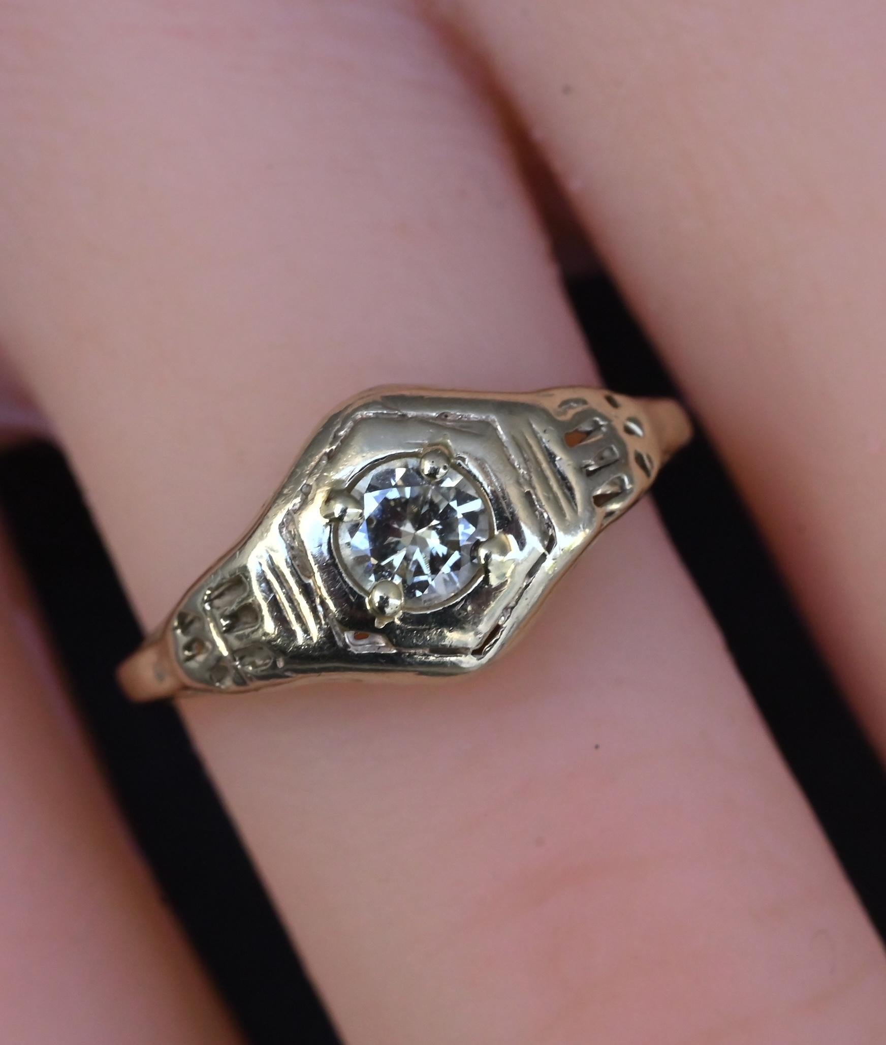 Antique Art Deco 14K White Gold 0.25 CT Round Diamond Ring Size 5.75 IGI Cert.
