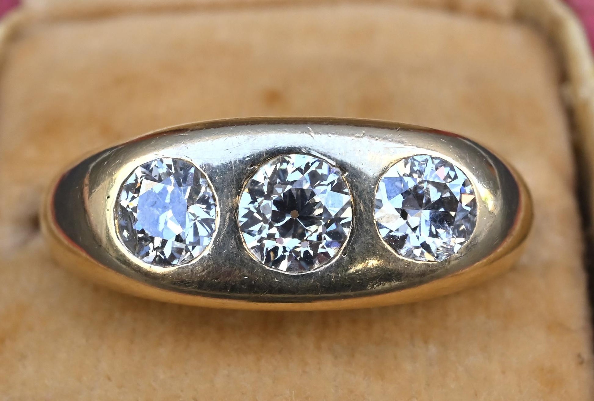 Art Deco 14K Yellow Gold Gypsy 3-Stone Old European Cut Diamond Ring Size 9.5