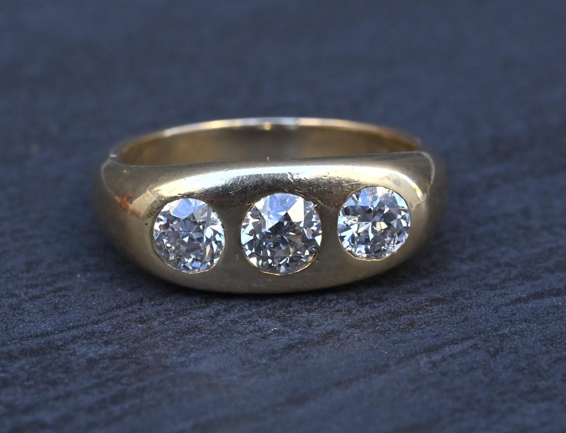 Art Deco 14K Yellow Gold Gypsy 3-Stone Old European Cut Diamond Ring Size 9.5
