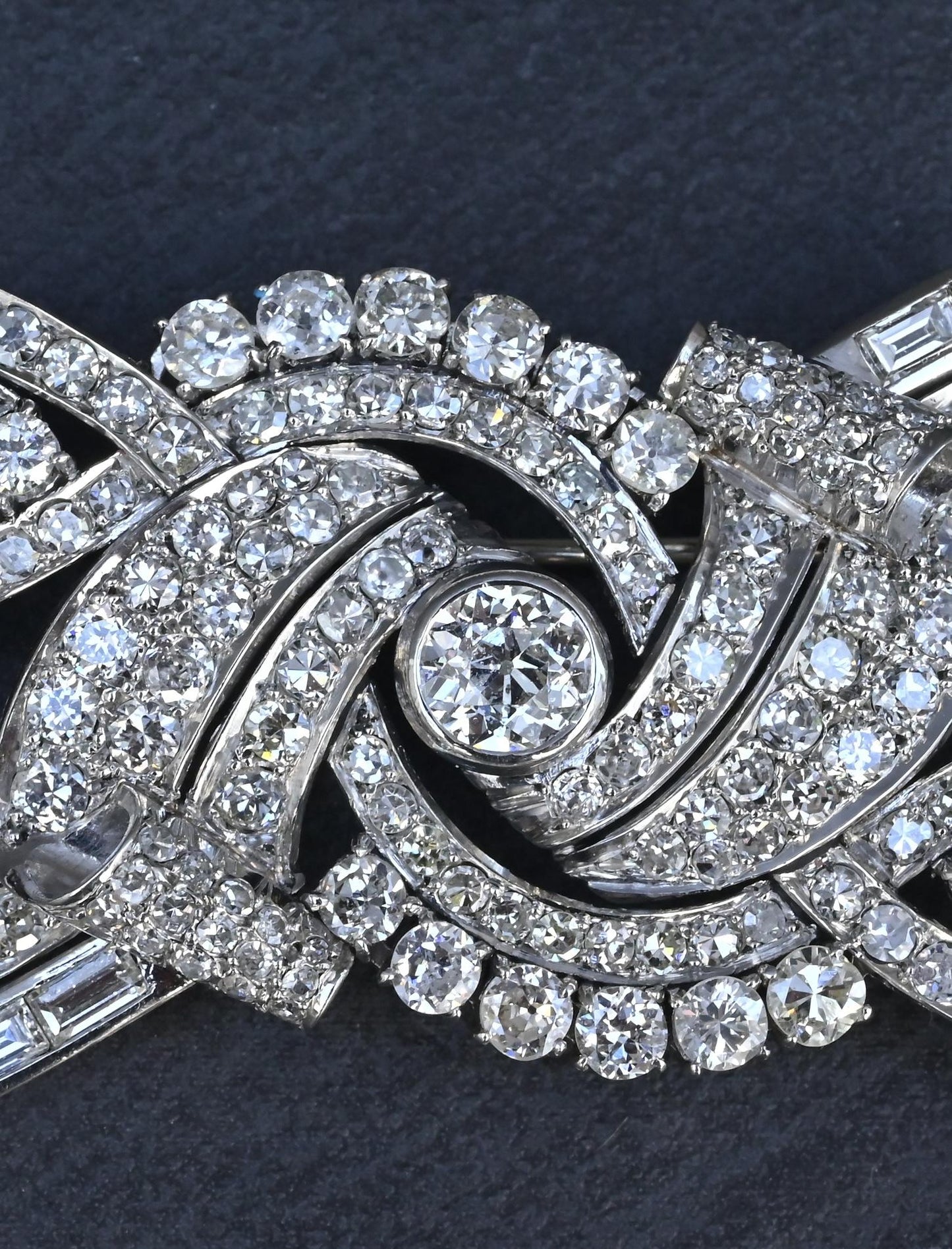 Antique Art Deco 8ctw Old European Diamond Platinum Brooch Pin IGI Certified