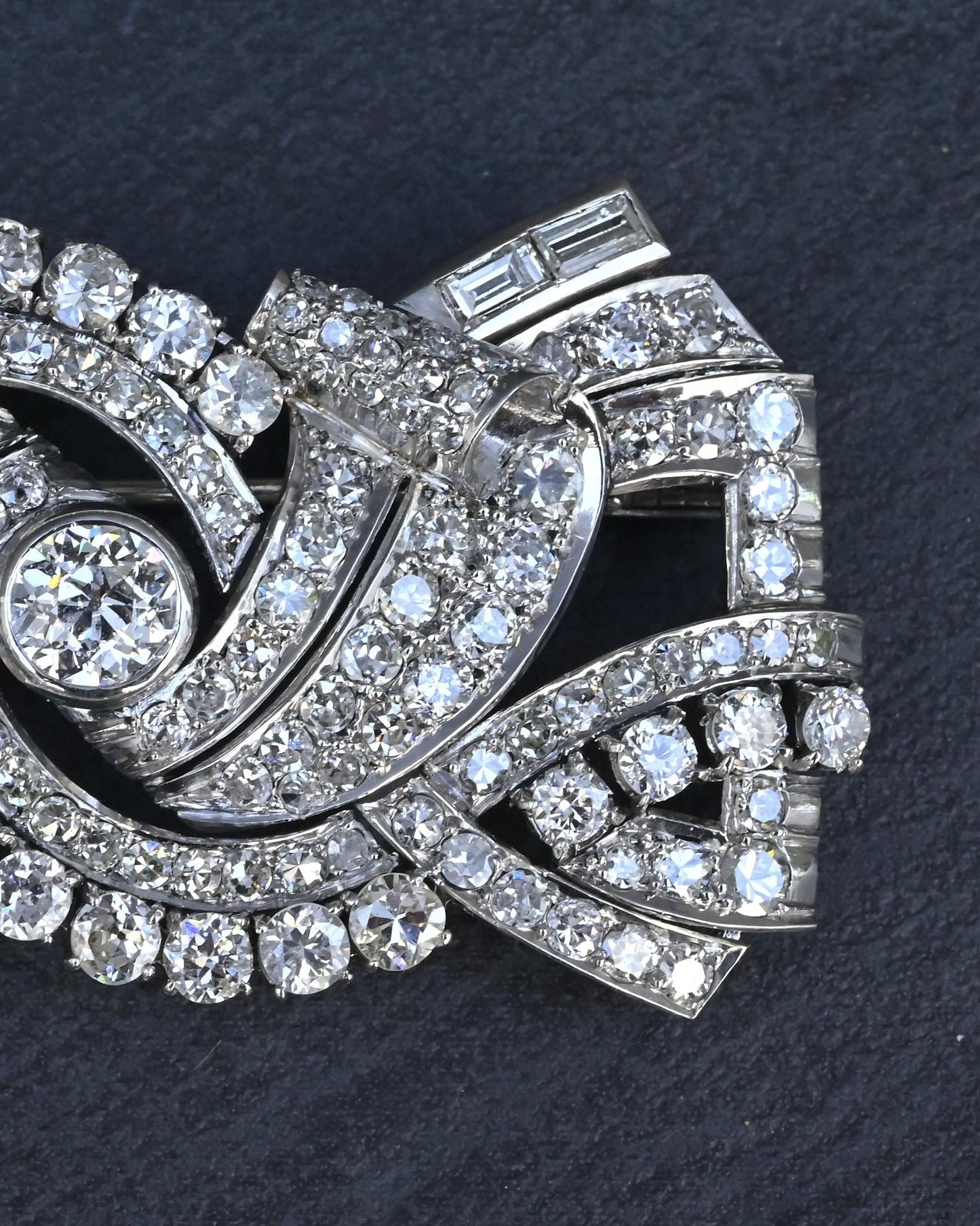 Antique Art Deco 8ctw Old European Diamond Platinum Brooch Pin IGI Certified