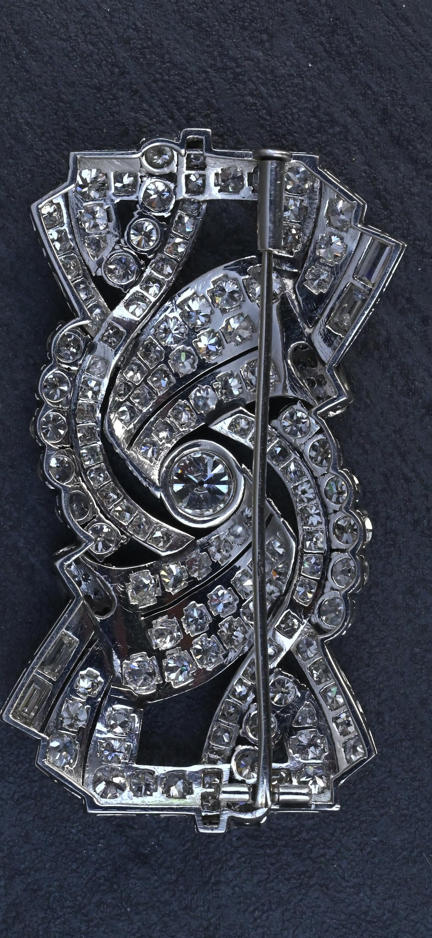 Antique Art Deco 8ctw Old European Diamond Platinum Brooch Pin IGI Certified