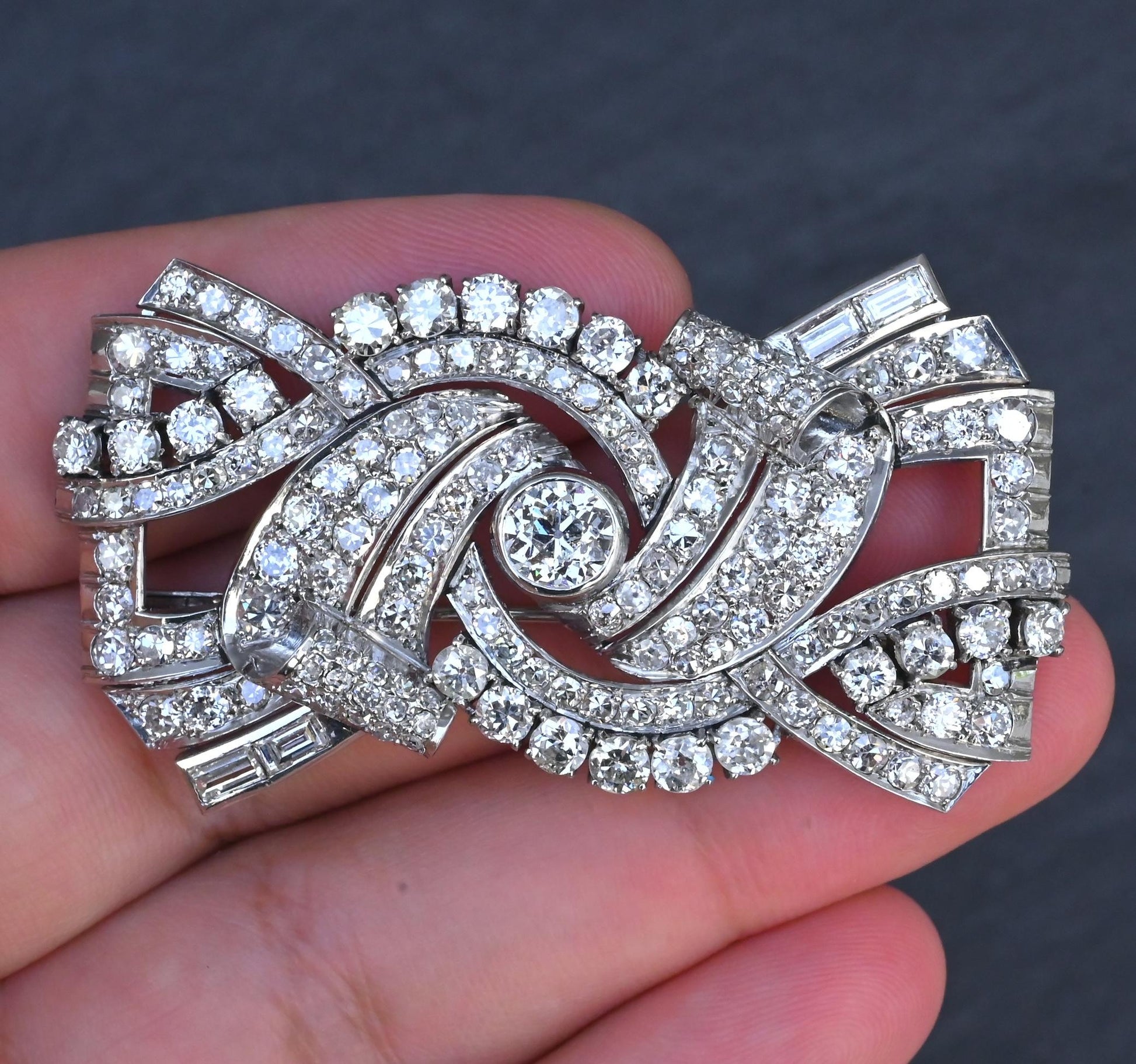 Antique Art Deco 8ctw Old European Diamond Platinum Brooch Pin IGI Certified