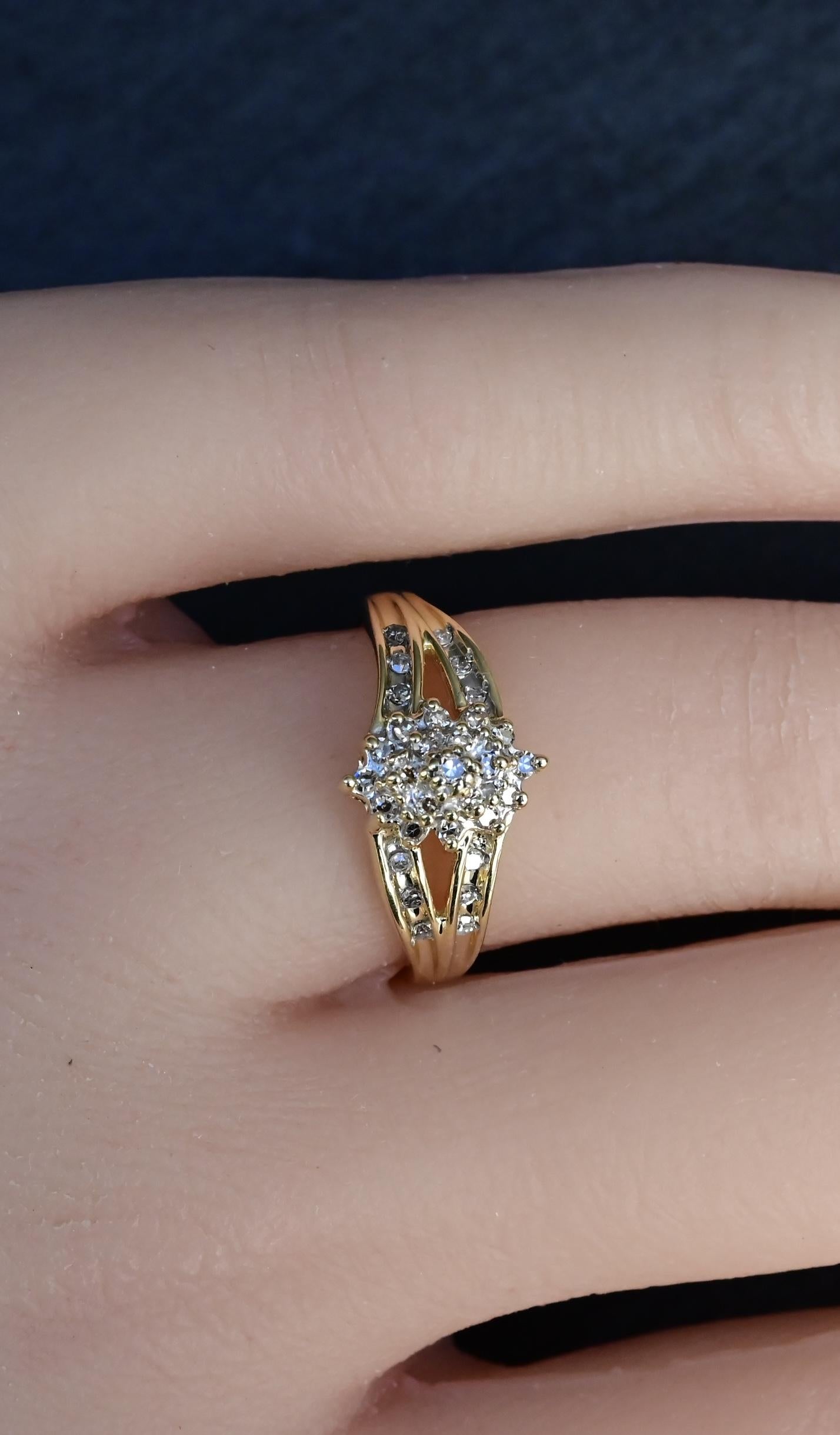 14K Yellow Gold Diamond Cluster Ring With Natural Diamonds