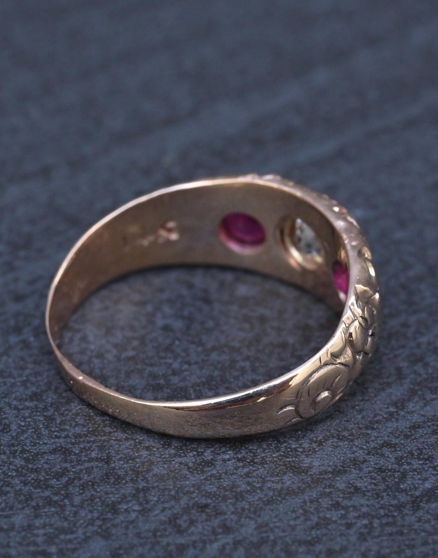 Vintage Art Deco 14K Gold Antique Cut Diamond & Natural Ruby Gypsy Ring Size 7