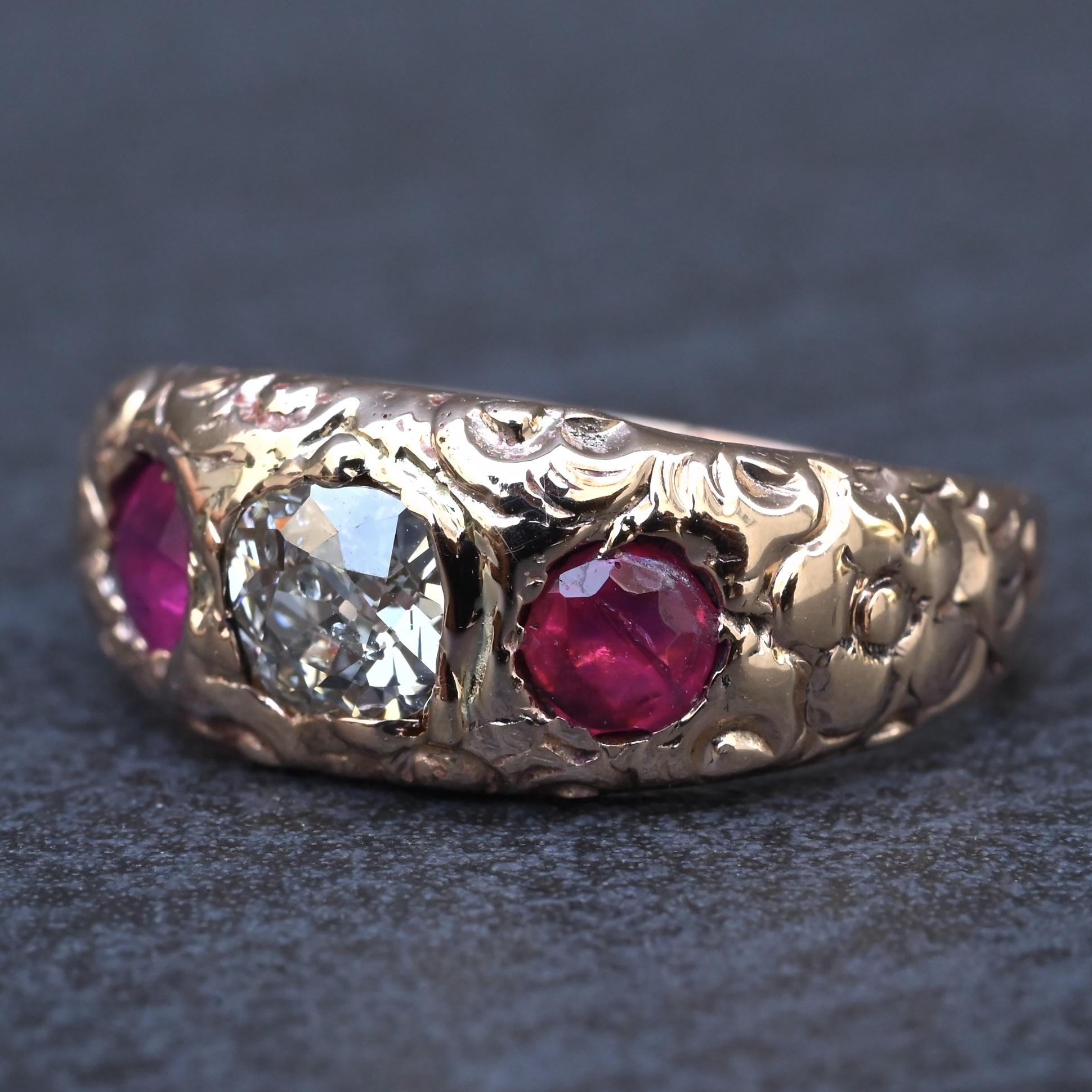Vintage Art Deco 14K Gold Antique Cut Diamond & Natural Ruby Gypsy Ring Size 7