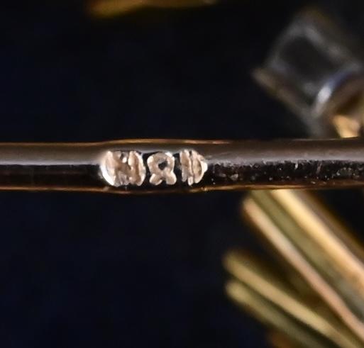 Exceptional H Stern 18K Diamond & Sapphire Brooch