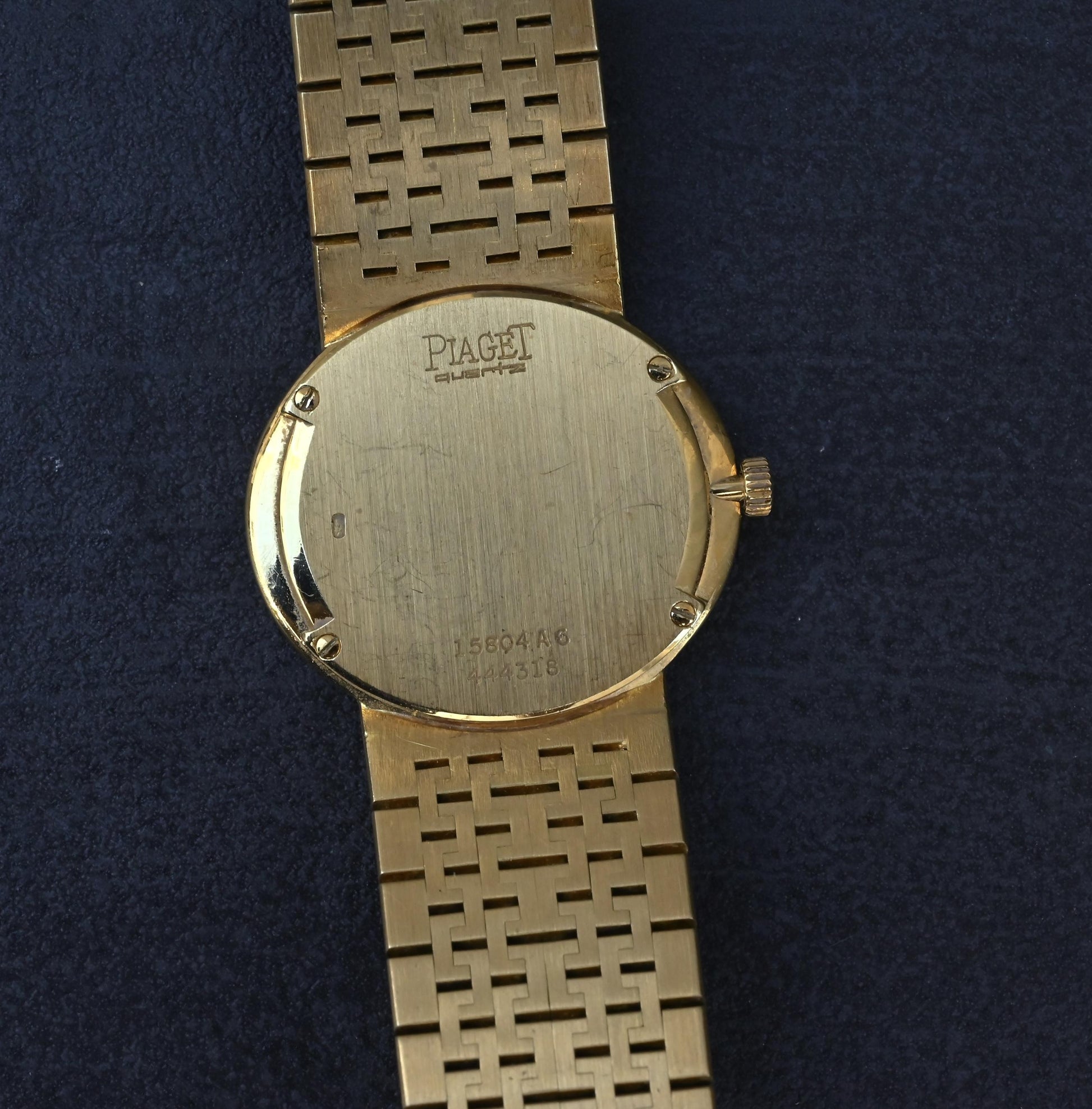 Piaget 18K Yellow Gold Factory Diamond Bezel & Dial Oval Vintage Watch 65.55 Gr.