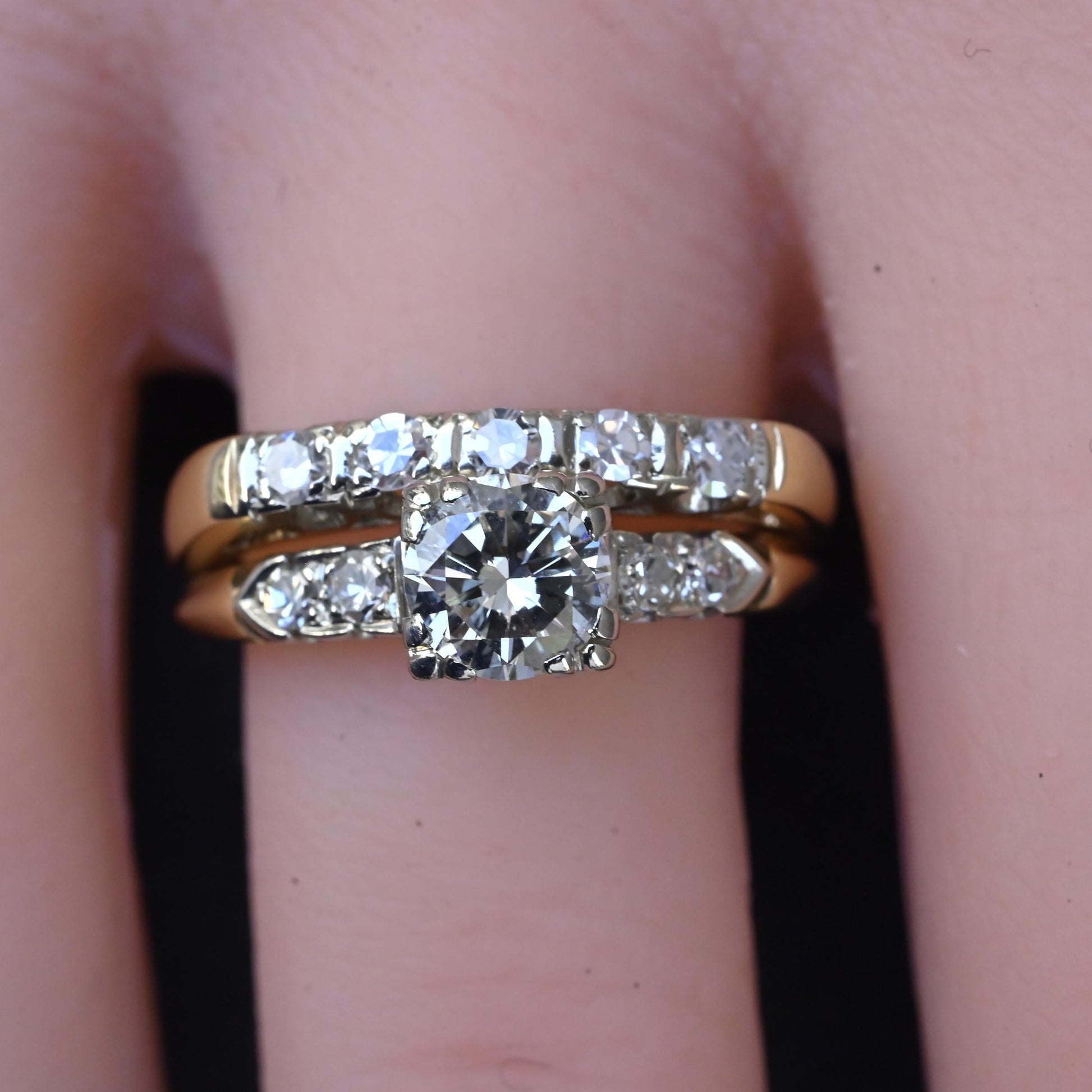 Vintage 0.90 CTW Diamond Two-Ring Set in 14K Yellow & White Gold – IGI Certified