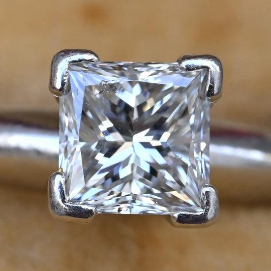 0.82 CT Princess Cut Diamond Solitaire Engagement Ring in Platinum – EGL Cert.
