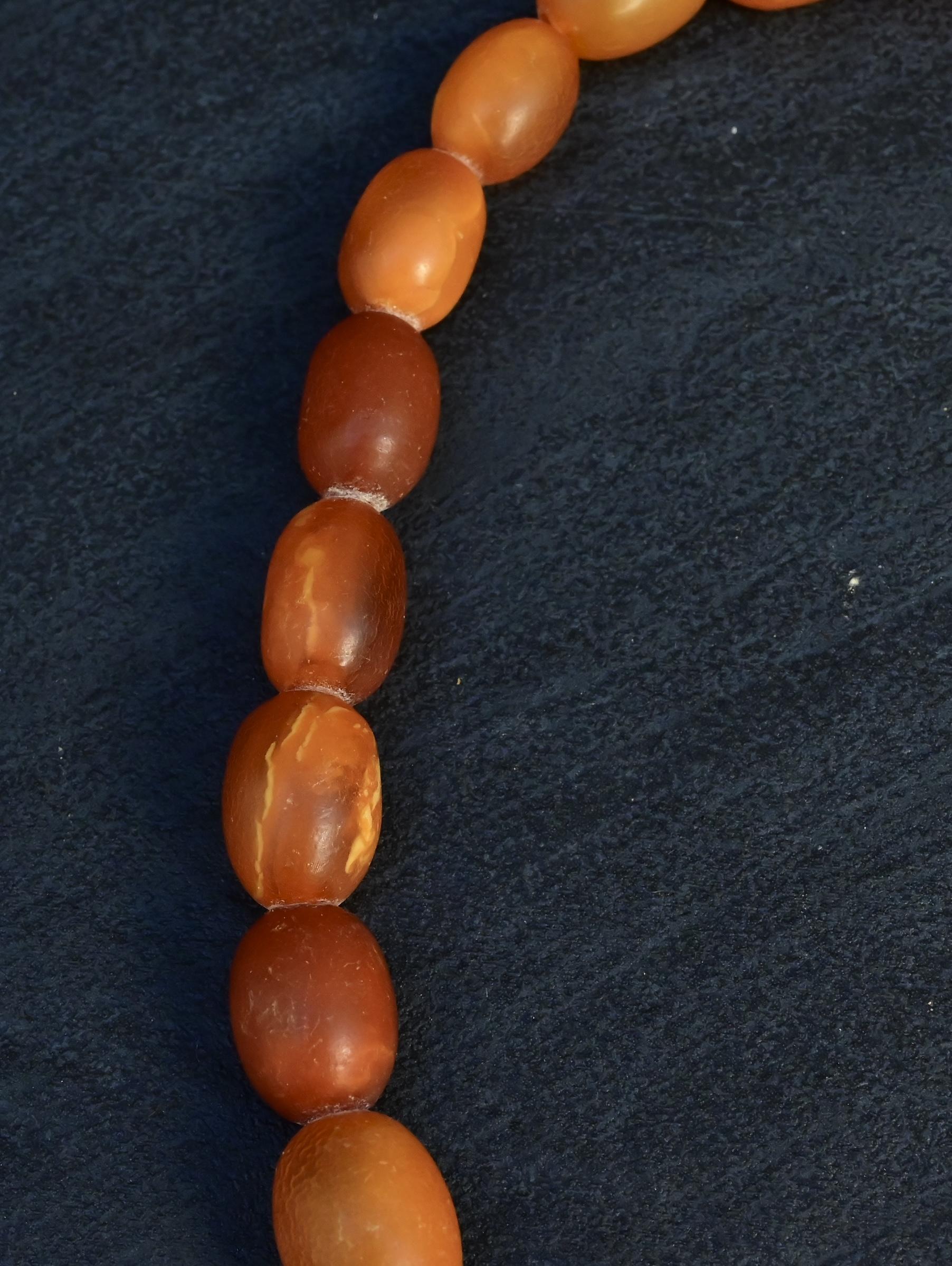 Vintage Baltic Amber Bead Necklace – 16.5”, Graduated Tones 33.52 Grams