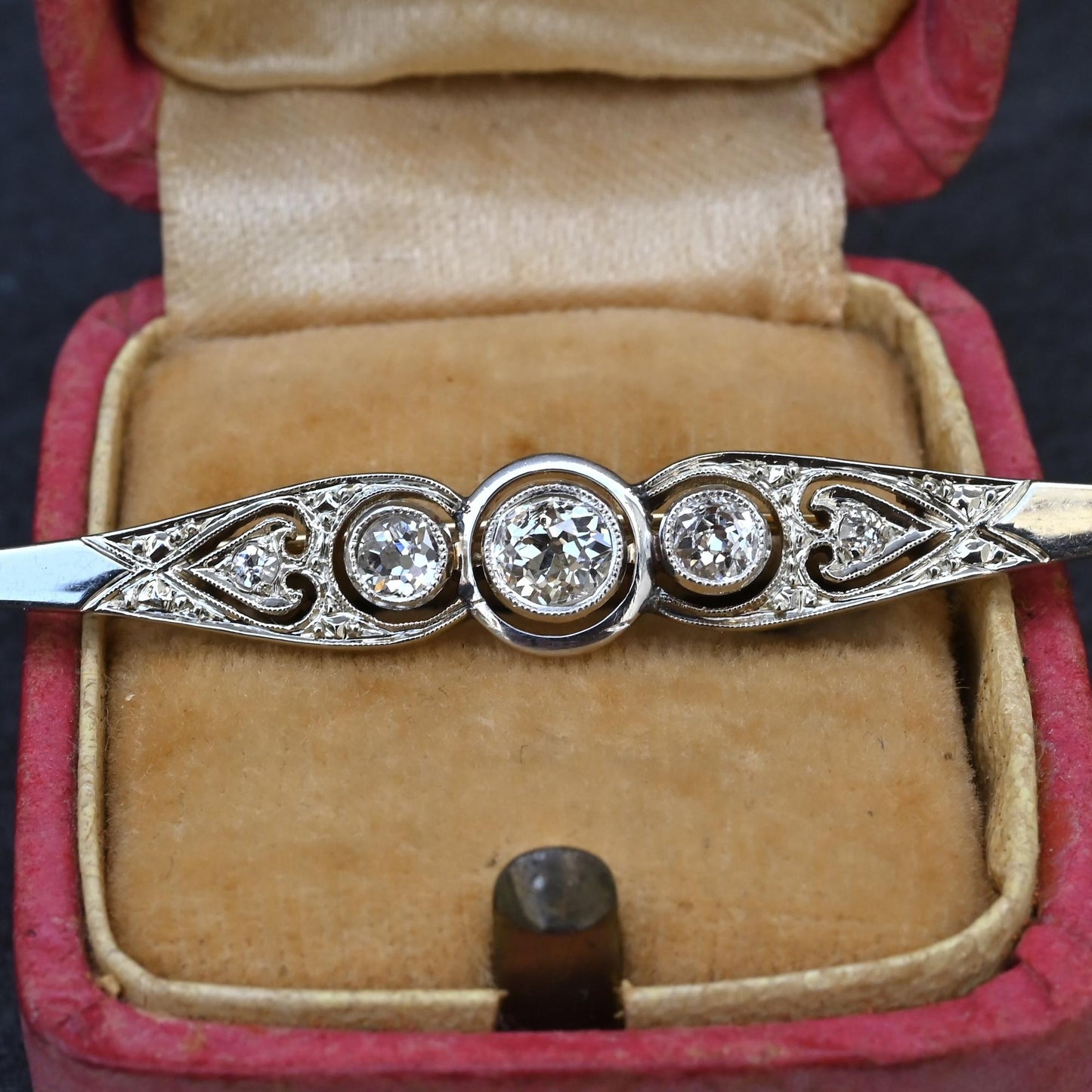 Art Deco 0.50 CTW Diamond Bar Brooch Pin in 14K Two-Tone Gold – IGI Certified