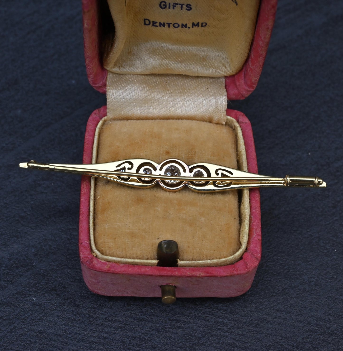Art Deco 0.50 CTW Diamond Bar Brooch Pin in 14K Two-Tone Gold – IGI Certified