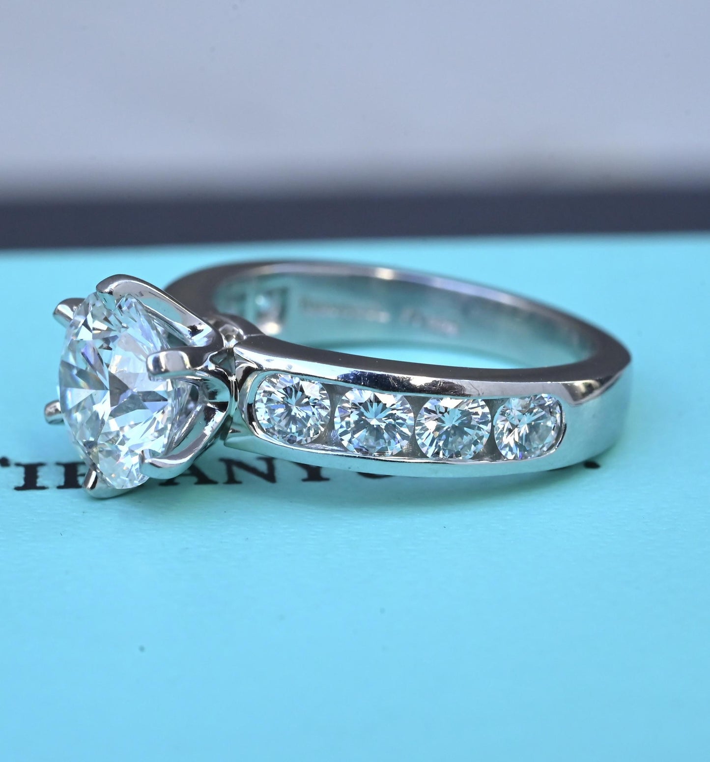Tiffany & Co 2.51 TCW Platinum Diamond Engagement Ring 1.73ct G VS1 Complete Set