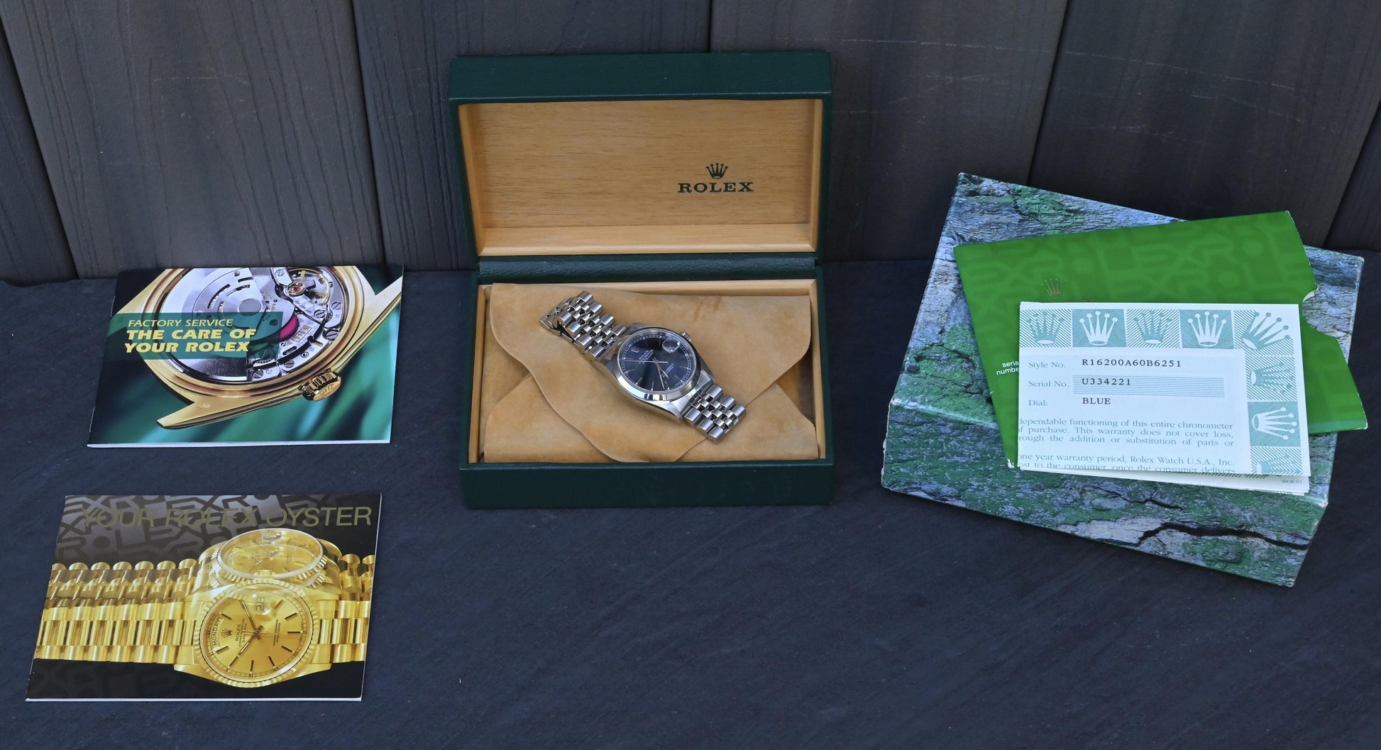 Rolex Datejust 36mm 16200 Blue Dial Jubilee Steel Watch Box Papers U-Serial 1997