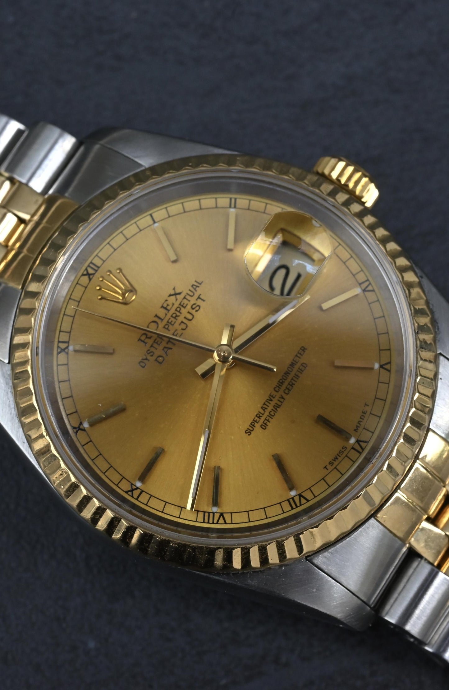 Rolex Datejust 36 Ref. 16233 Two-Tone 18k Gold SS Champagne Stick Dial L Series