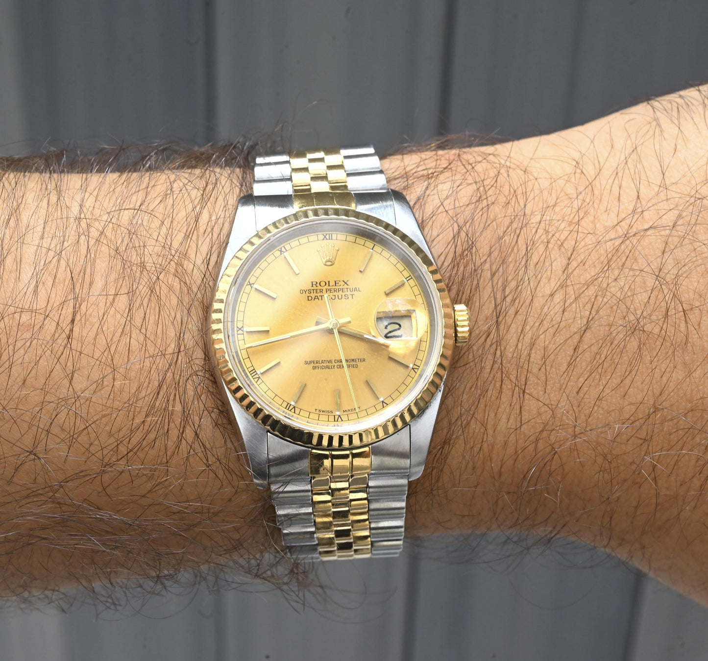 Rolex Datejust 36 Ref. 16233 Two-Tone 18k Gold SS Champagne Stick Dial L Series