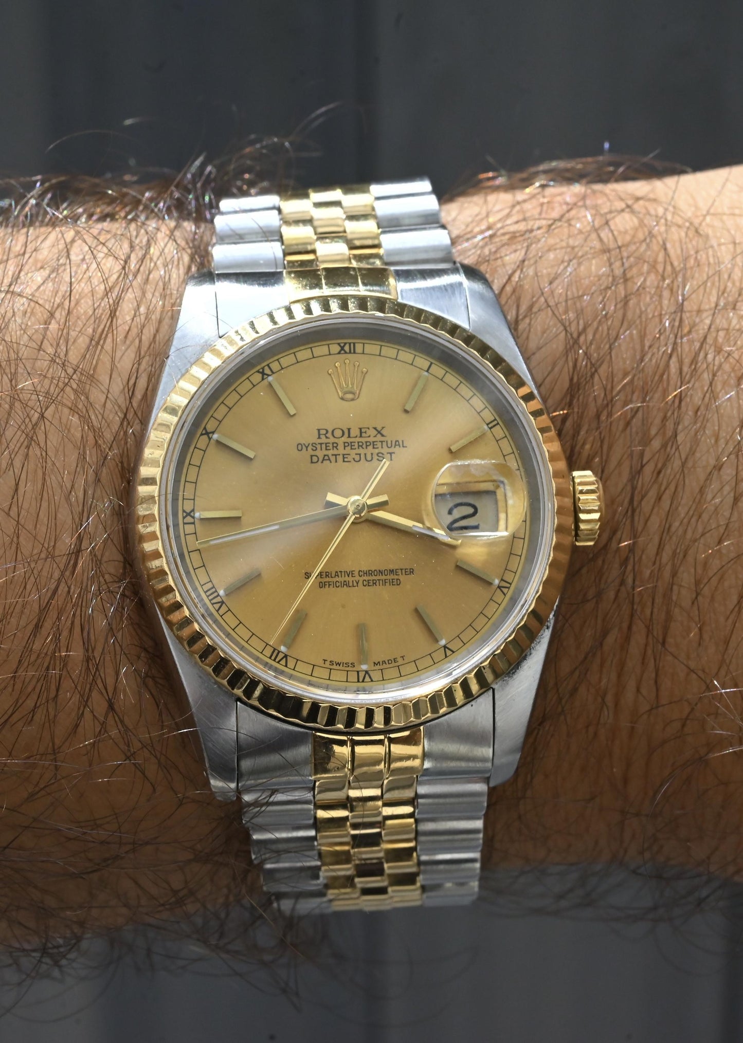 Rolex Datejust 36 Ref. 16233 Two-Tone 18k Gold SS Champagne Stick Dial L Series