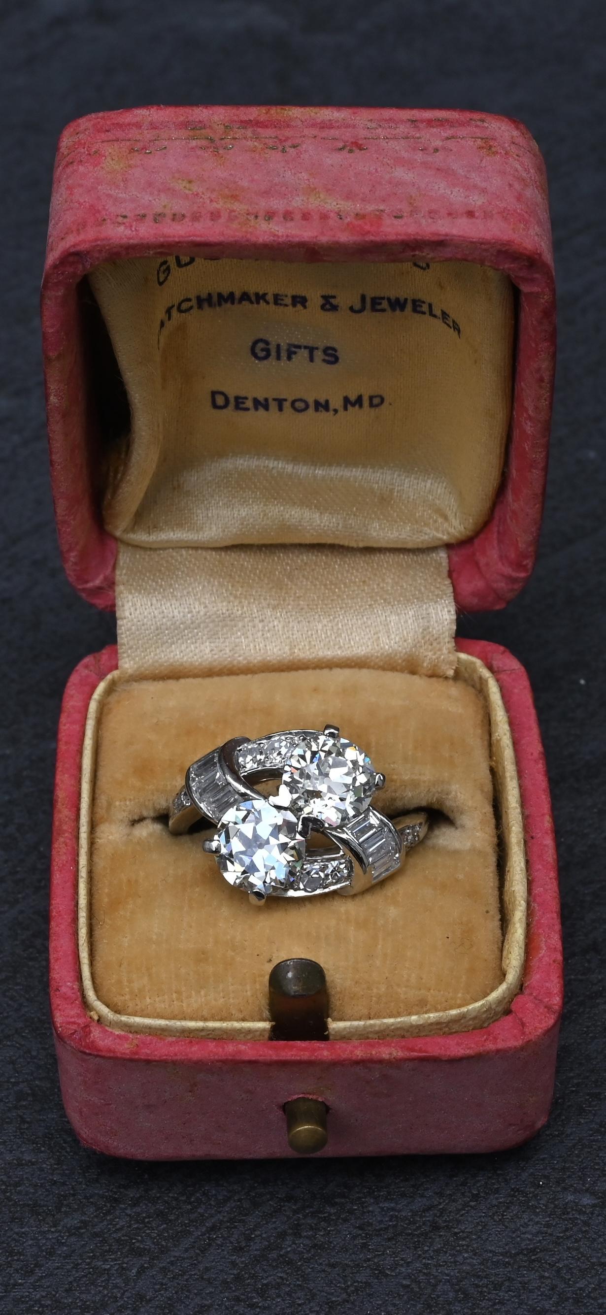 Fine Art Deco Period 2.47 Carats GIA Toi et Moi Diamond Engagement Ring