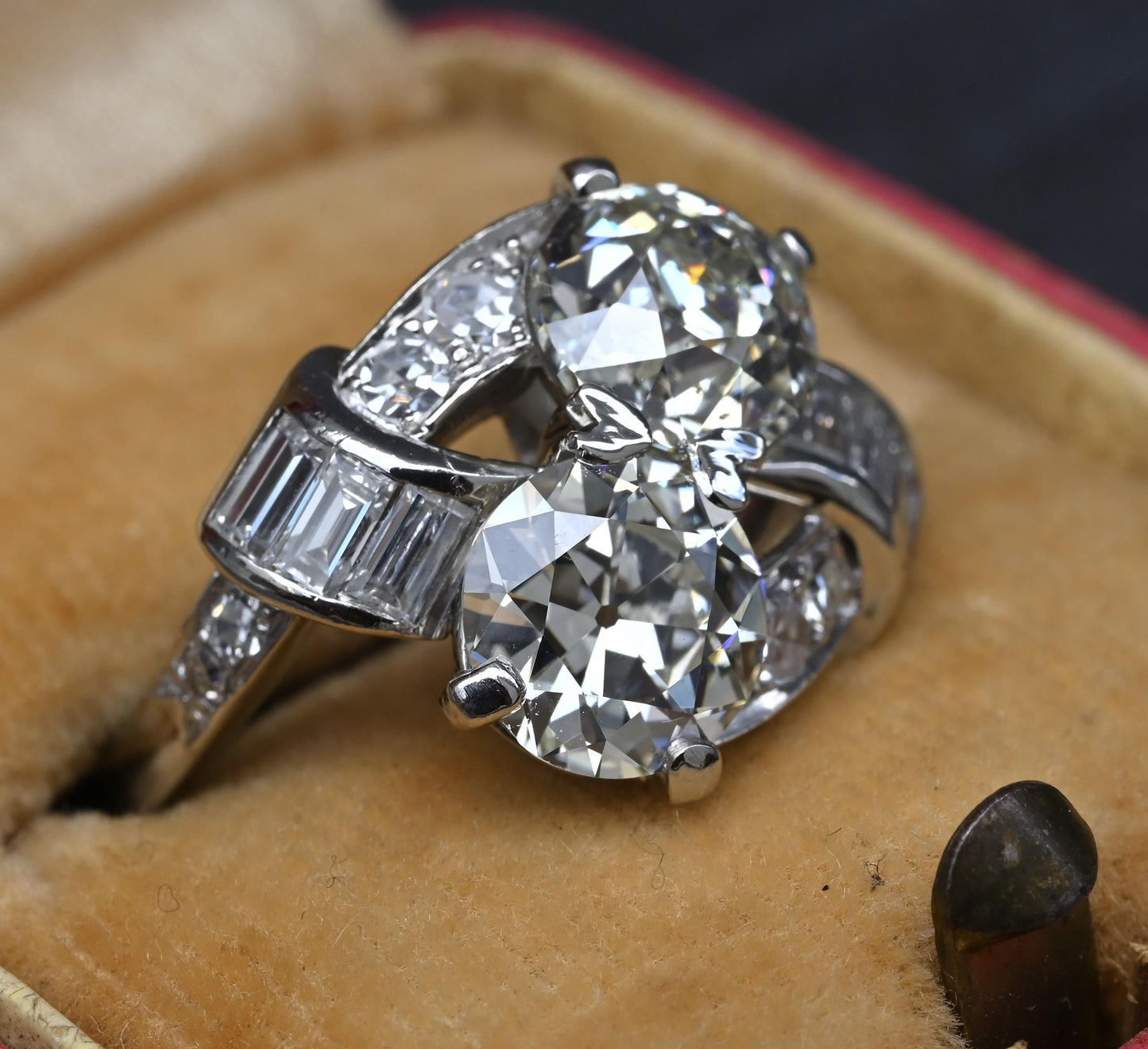 Fine Art Deco Period 2.47 Carats GIA Toi et Moi Diamond Engagement Ring