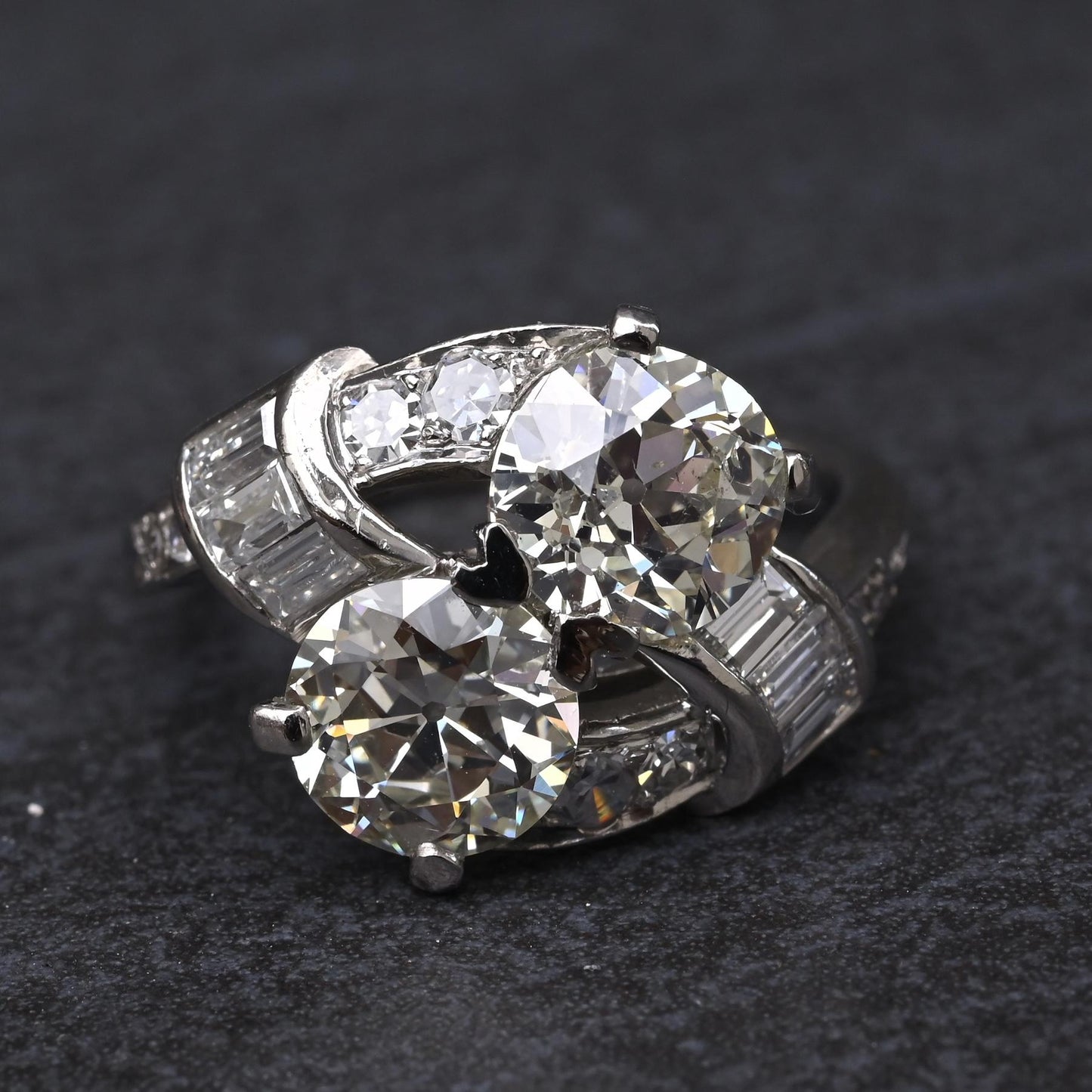 Fine Art Deco Period 2.47 Carats GIA Toi et Moi Diamond Engagement Ring