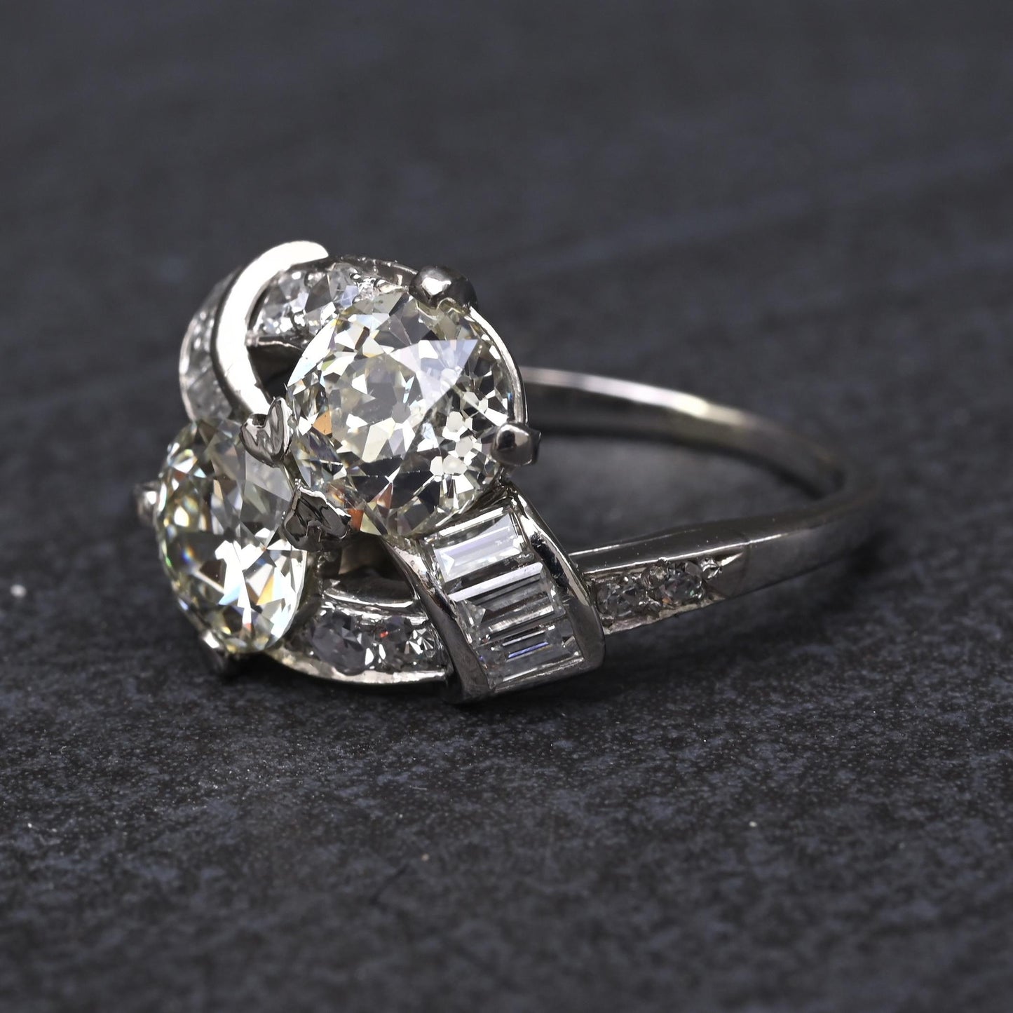 Fine Art Deco Period 2.47 Carats GIA Toi et Moi Diamond Engagement Ring