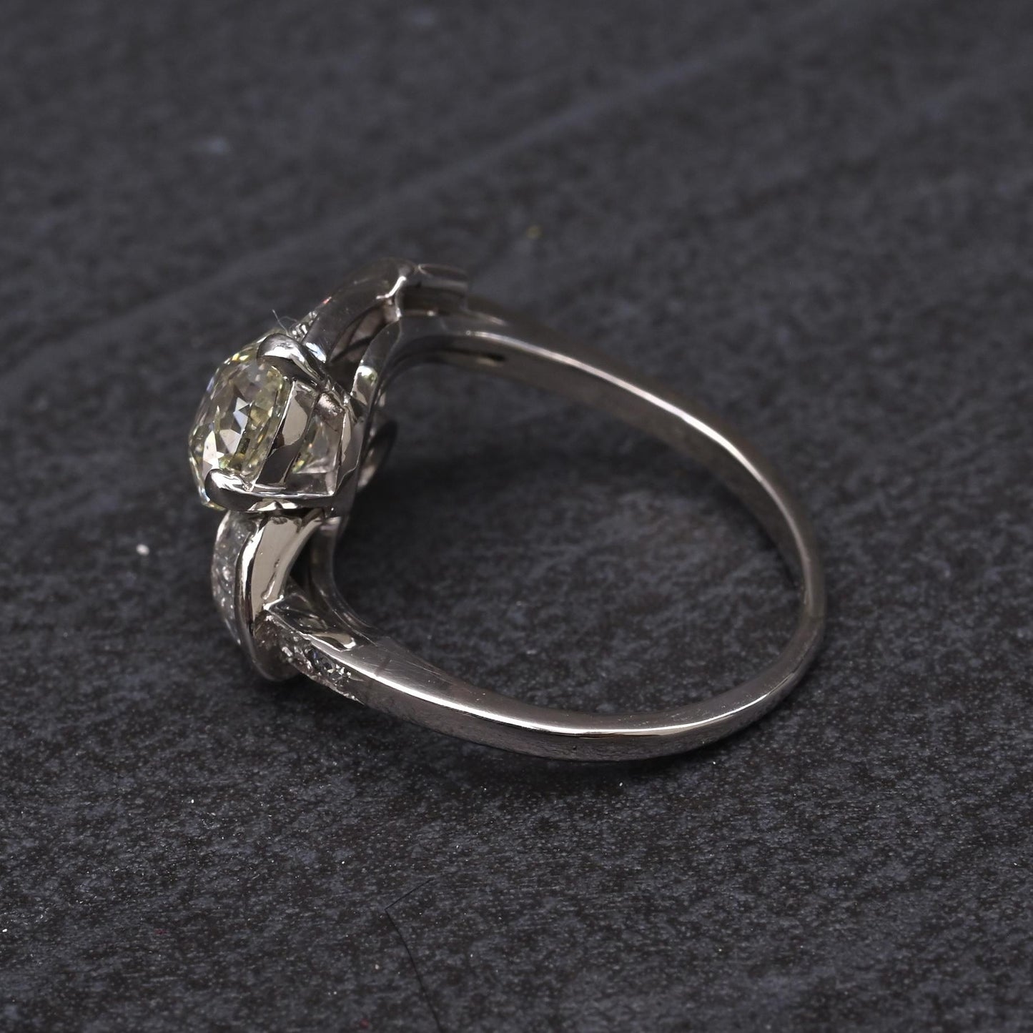 Fine Art Deco Period 2.47 Carats GIA Toi et Moi Diamond Engagement Ring