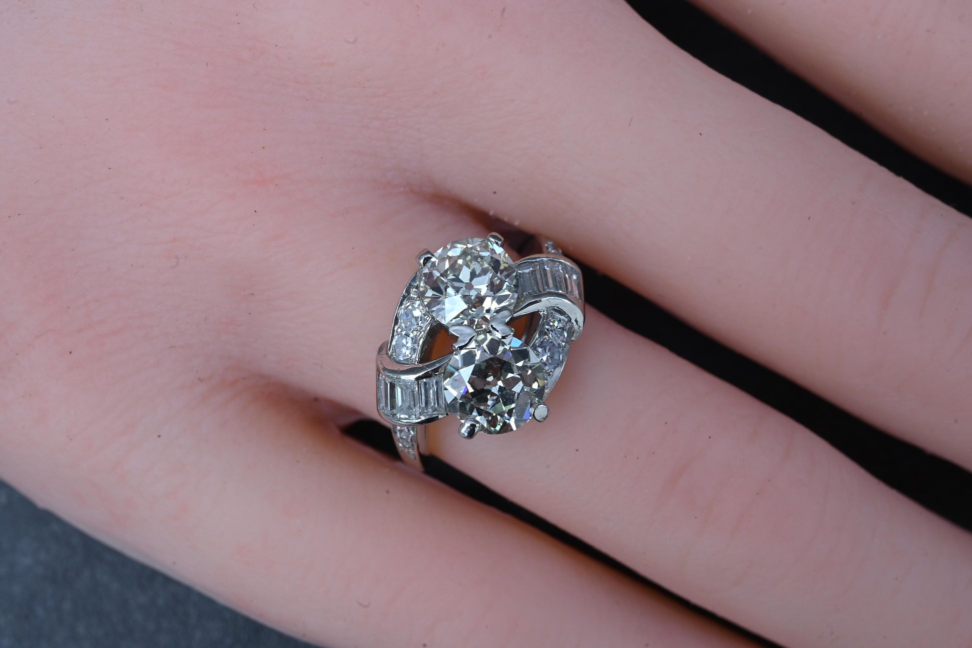 Fine Art Deco Period 2.47 Carats GIA Toi et Moi Diamond Engagement Ring