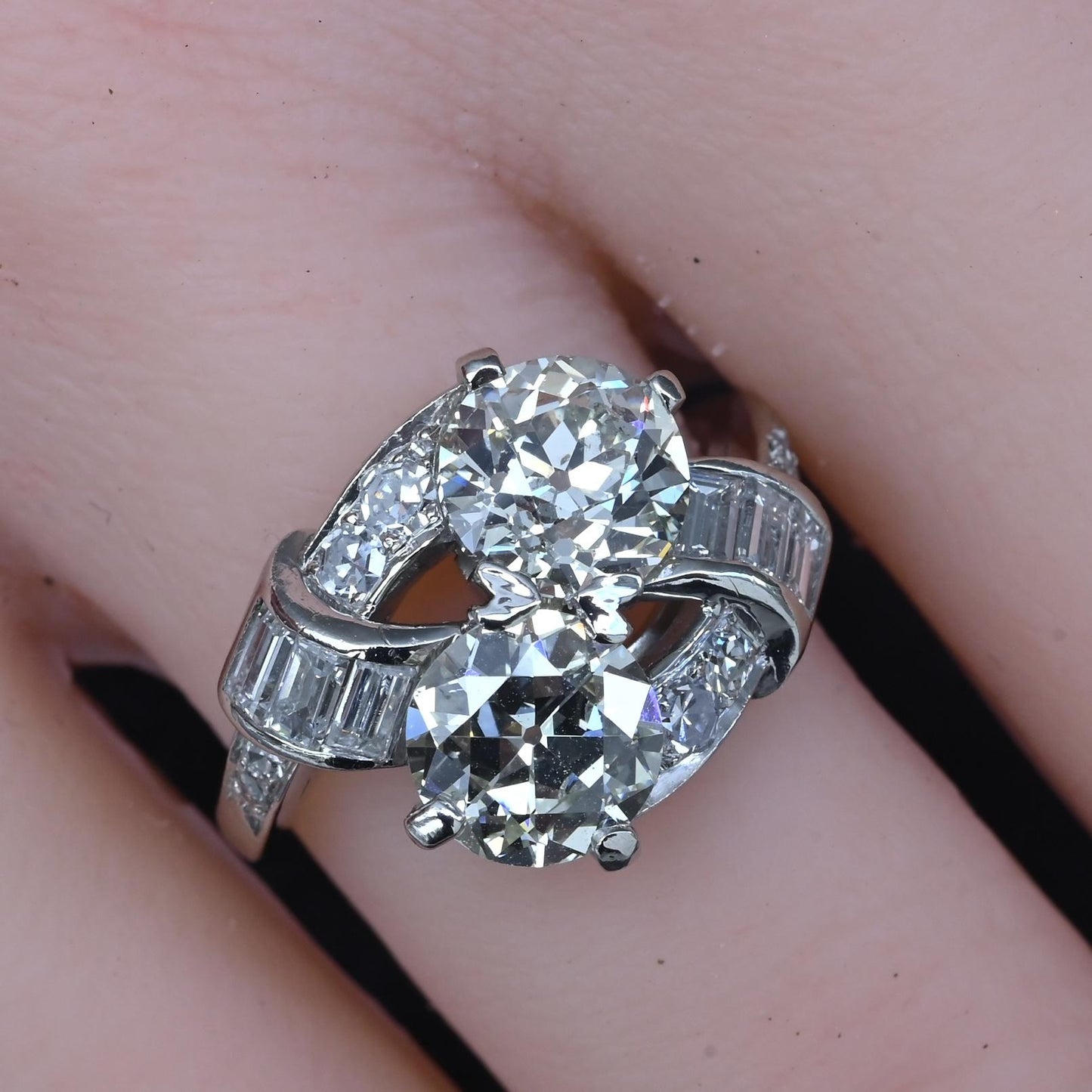 Fine Art Deco Period 2.47 Carats GIA Toi et Moi Diamond Engagement Ring